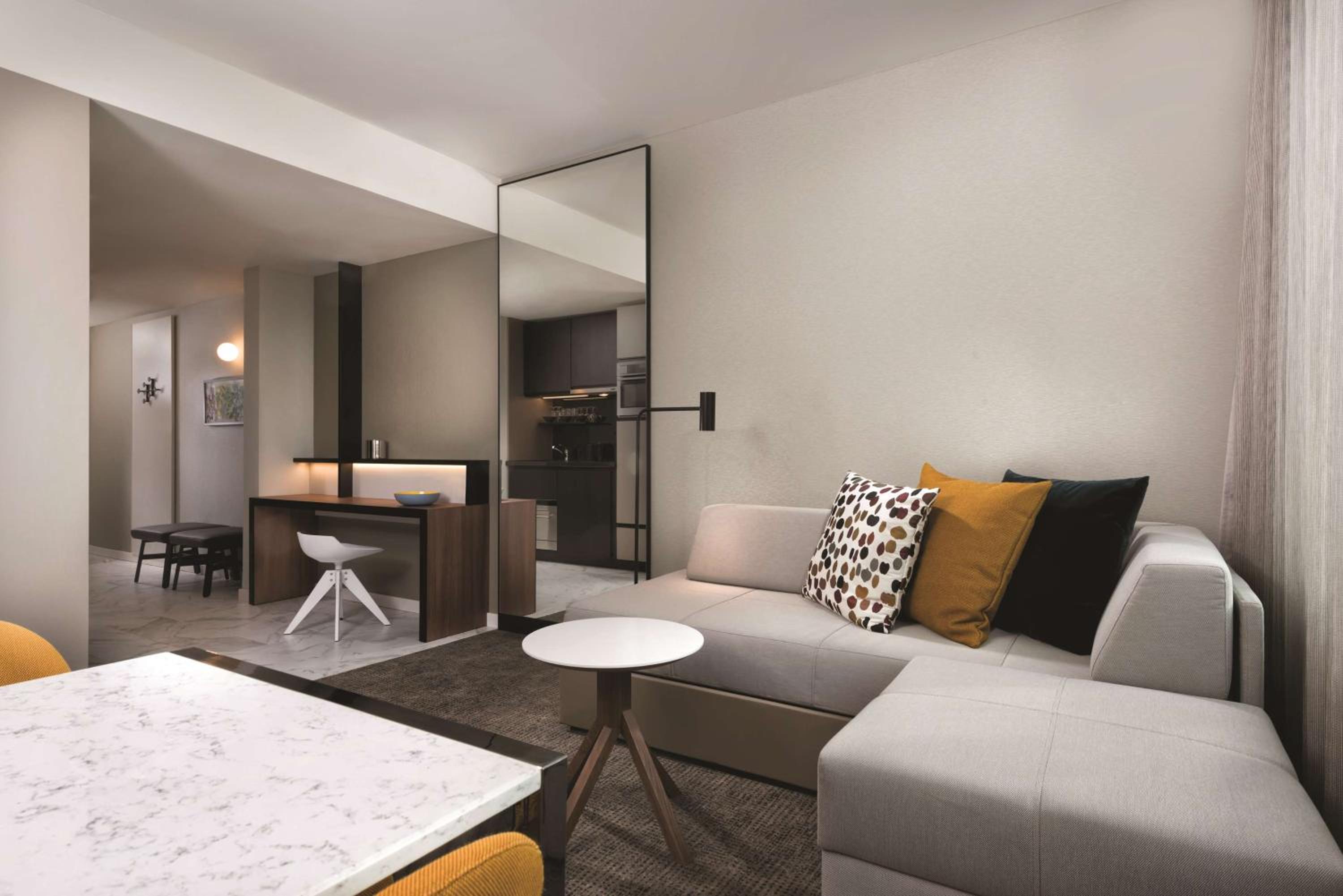 Adina Apartment Hotel Frankfurt Westend - Property Image 11