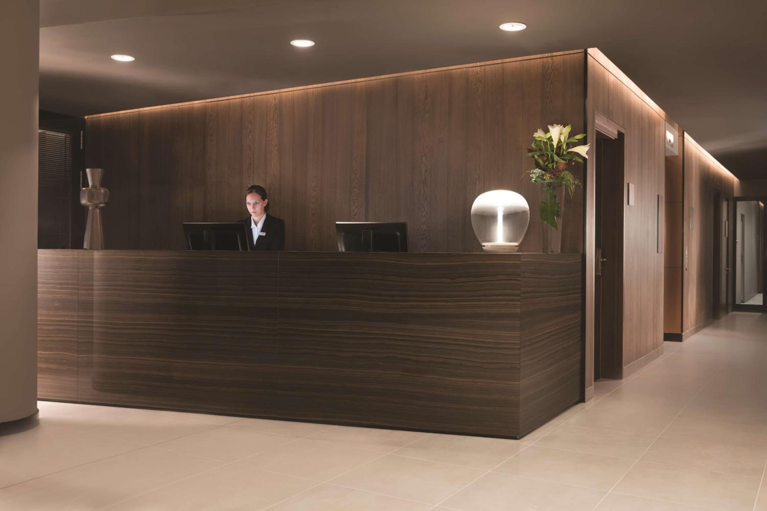Adina Apartment Hotel Frankfurt Westend - Property Image 6