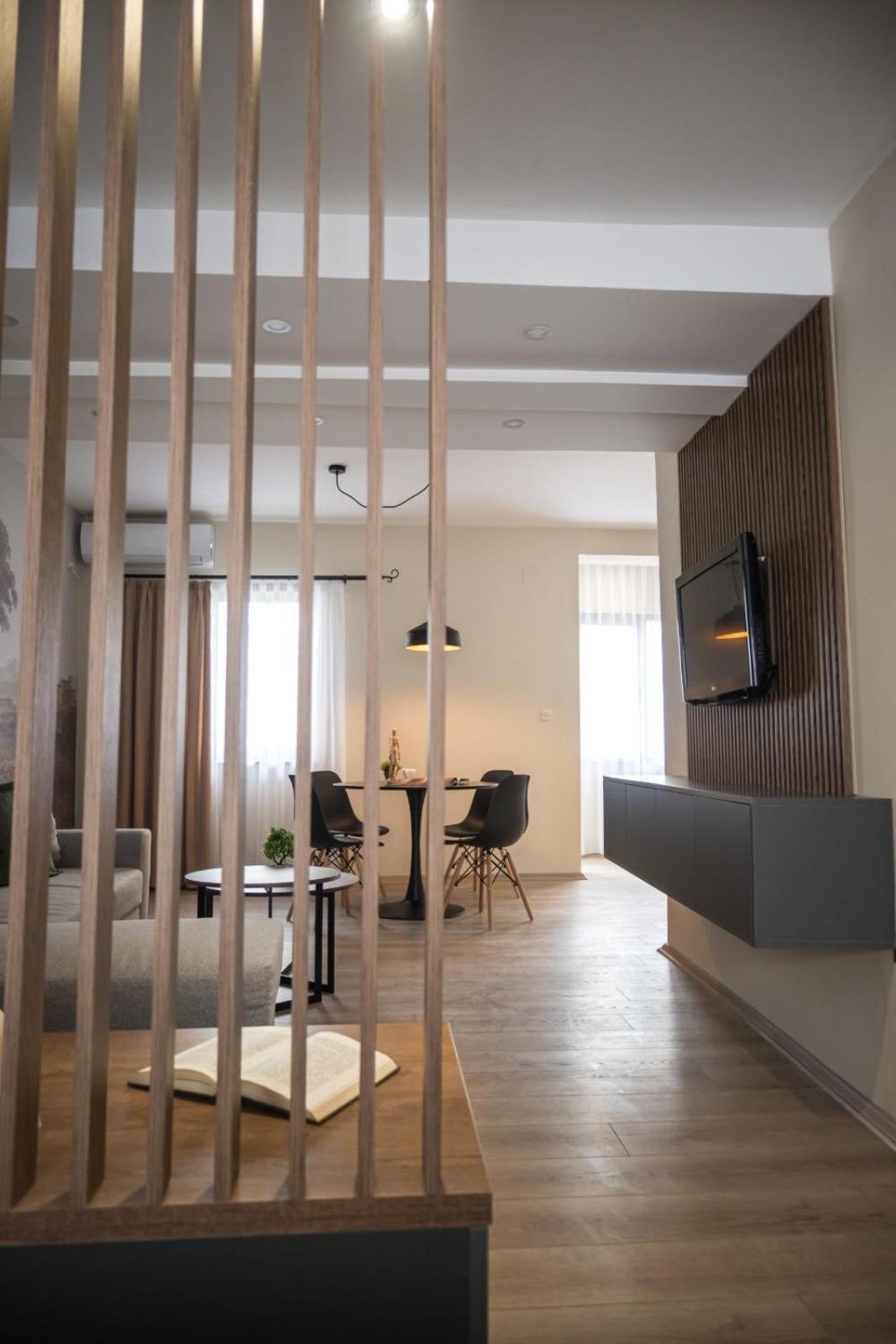 BEST APARTMENTS