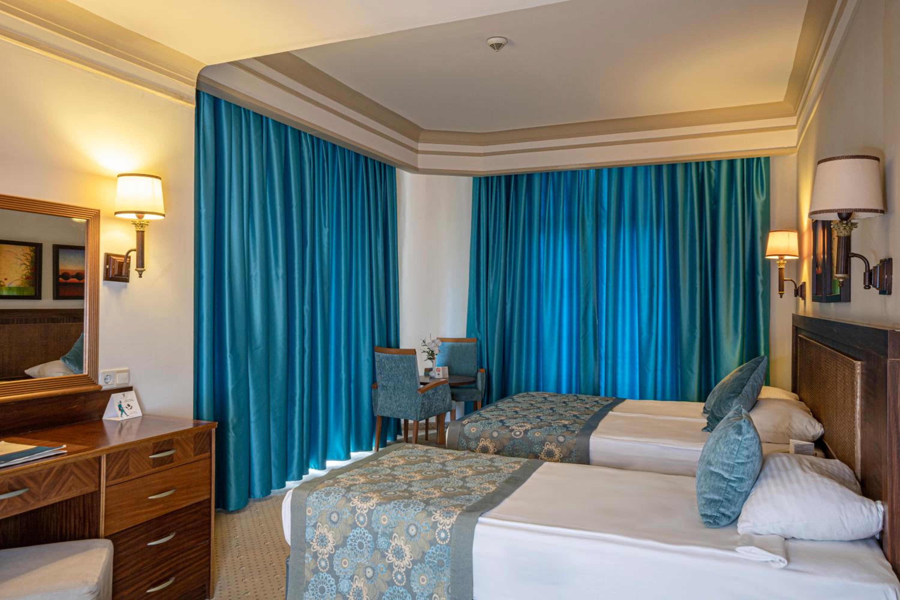 Villa Side Hotel - Image 42