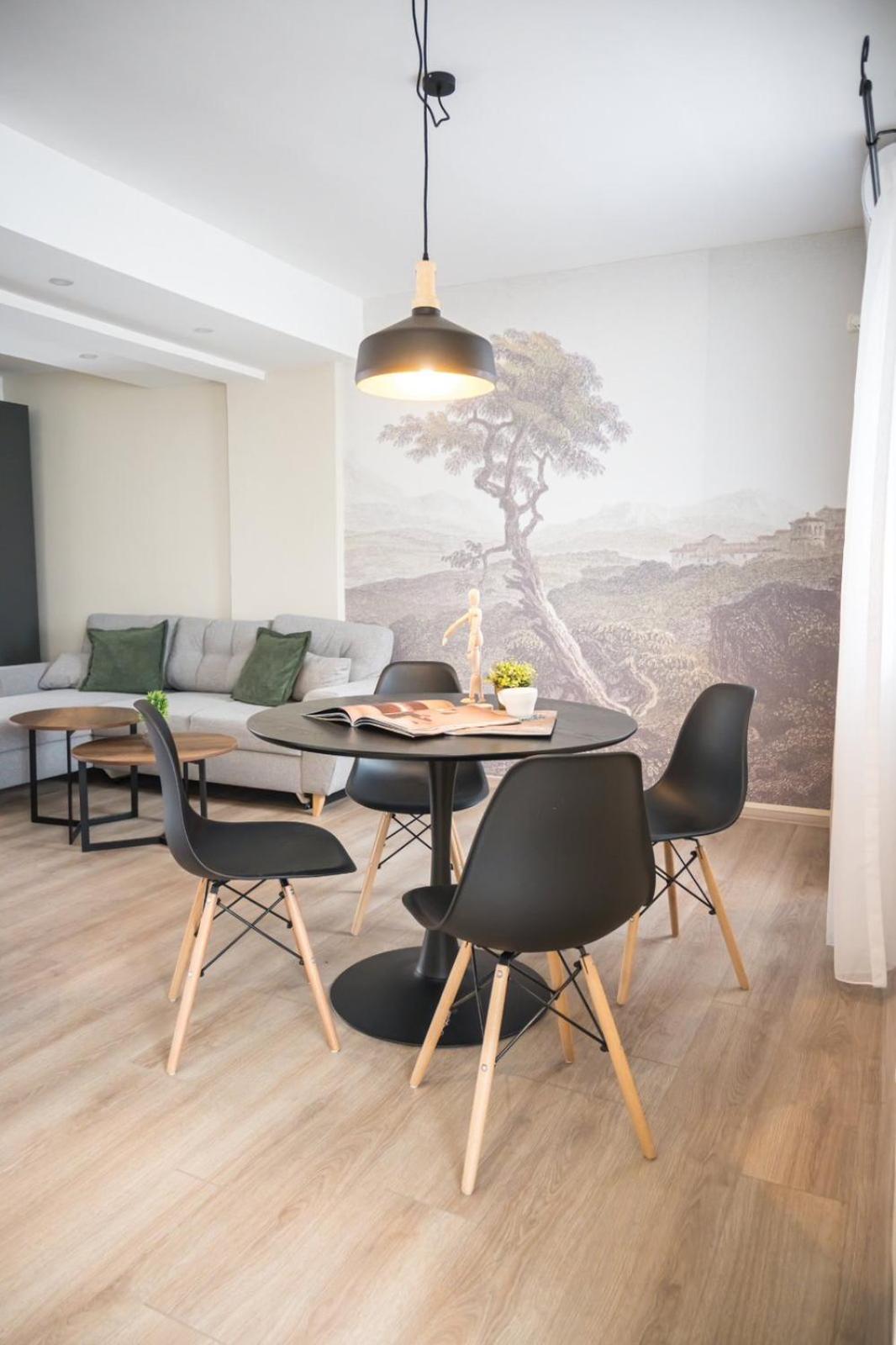 BEST APARTMENTS