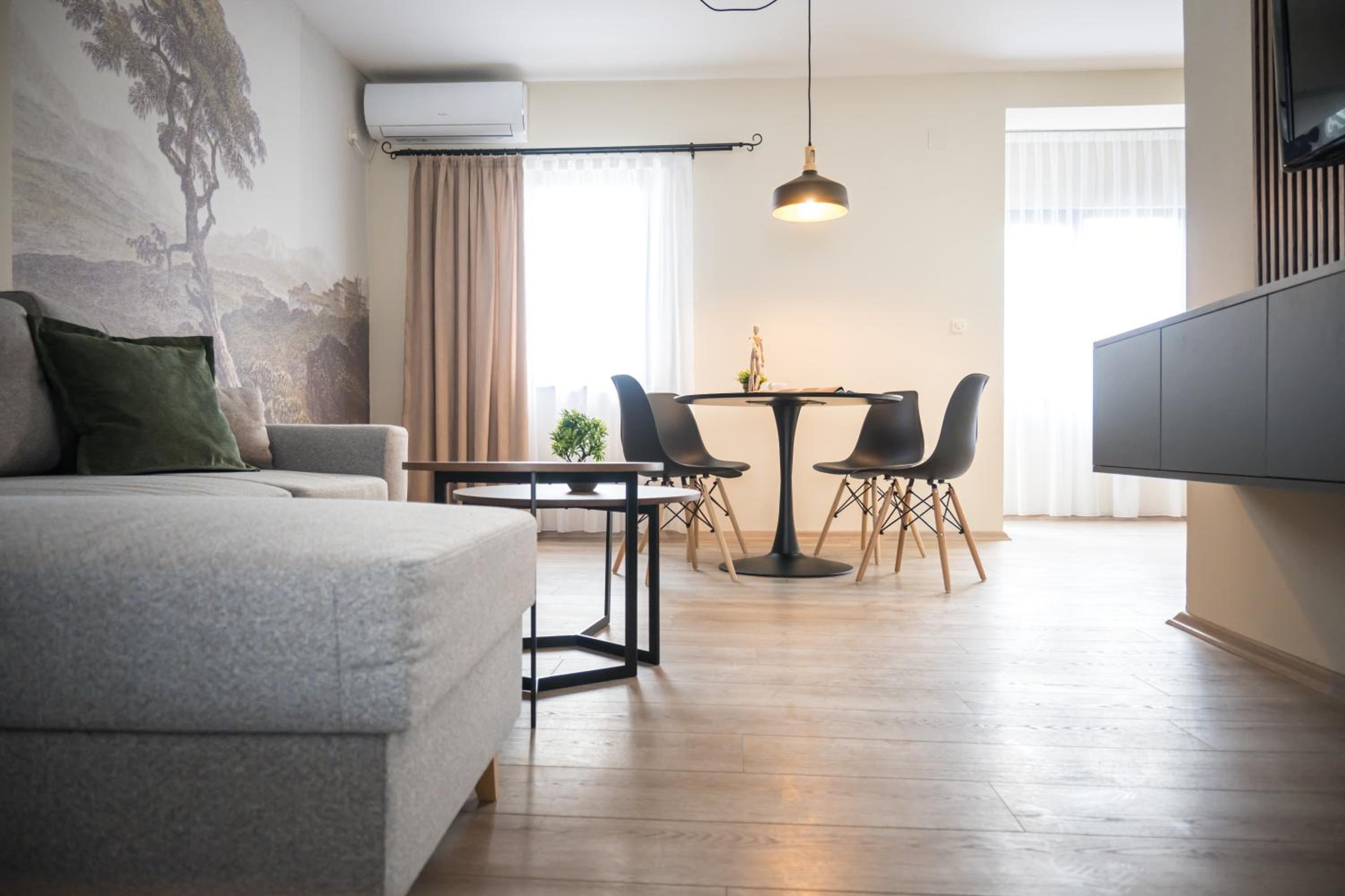 BEST APARTMENTS