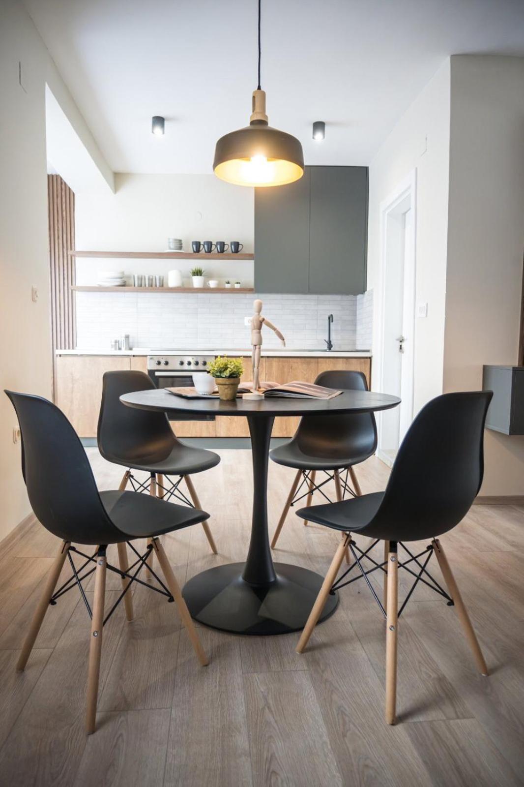 BEST APARTMENTS