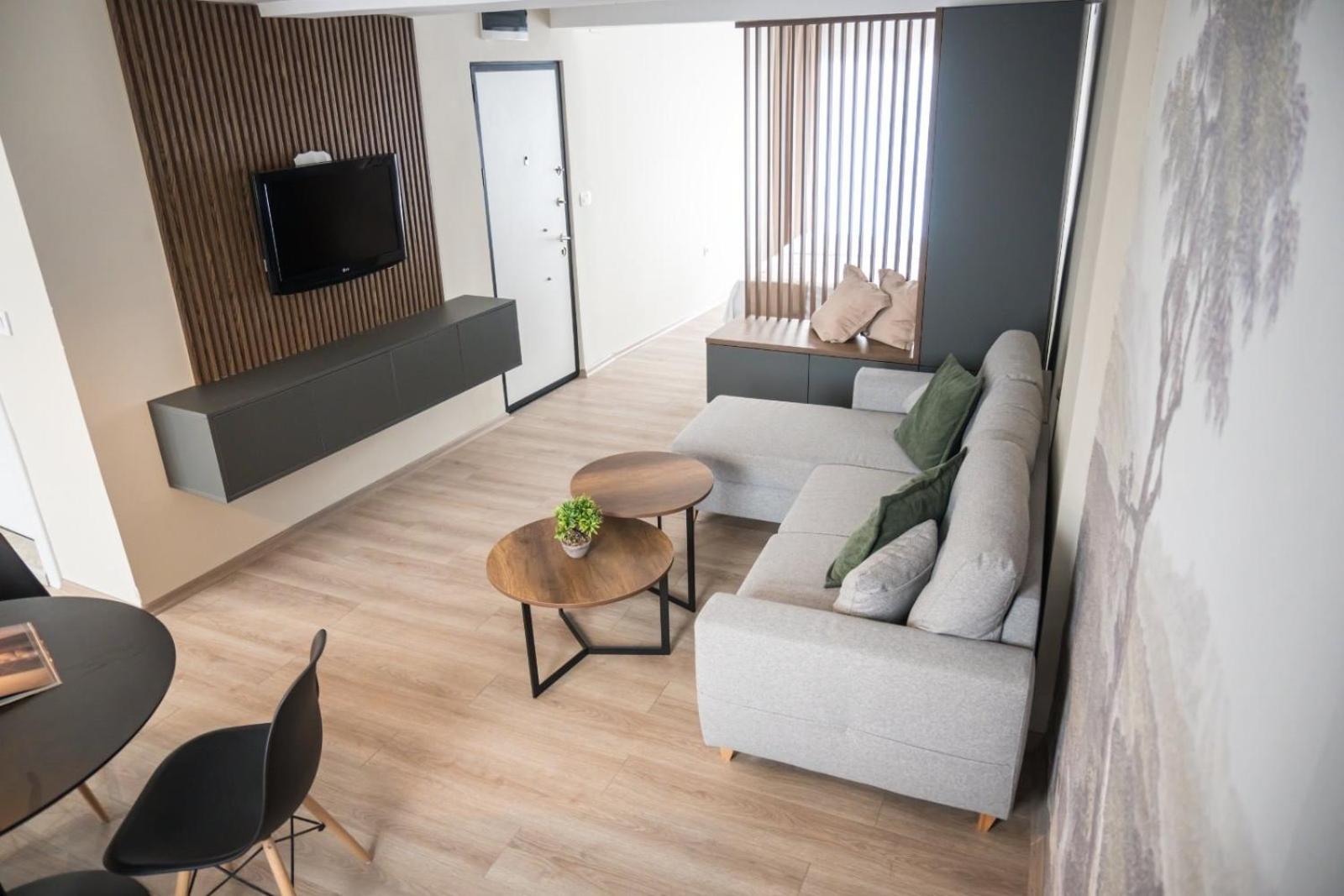 BEST APARTMENTS