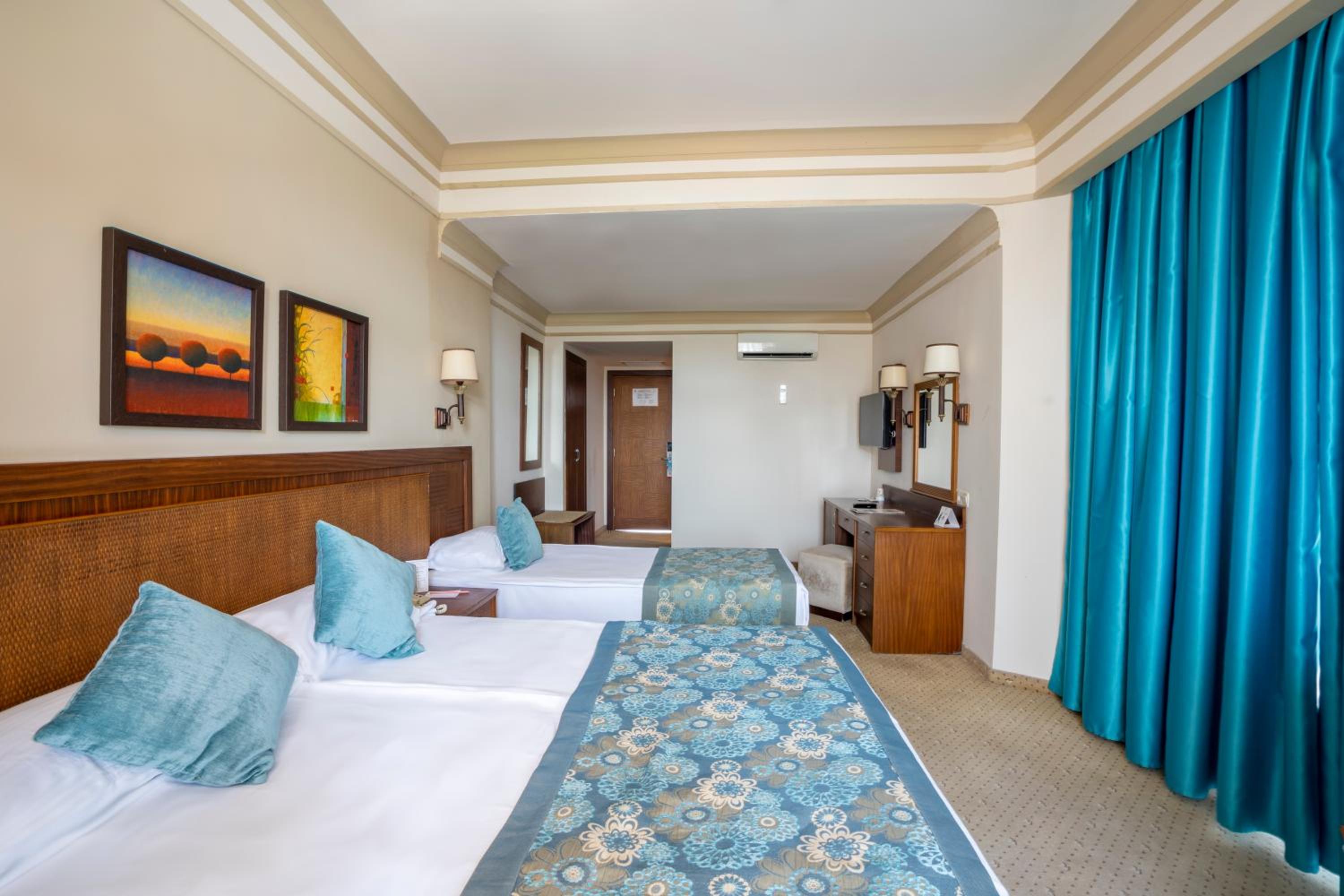 Villa Side Hotel - Image 43