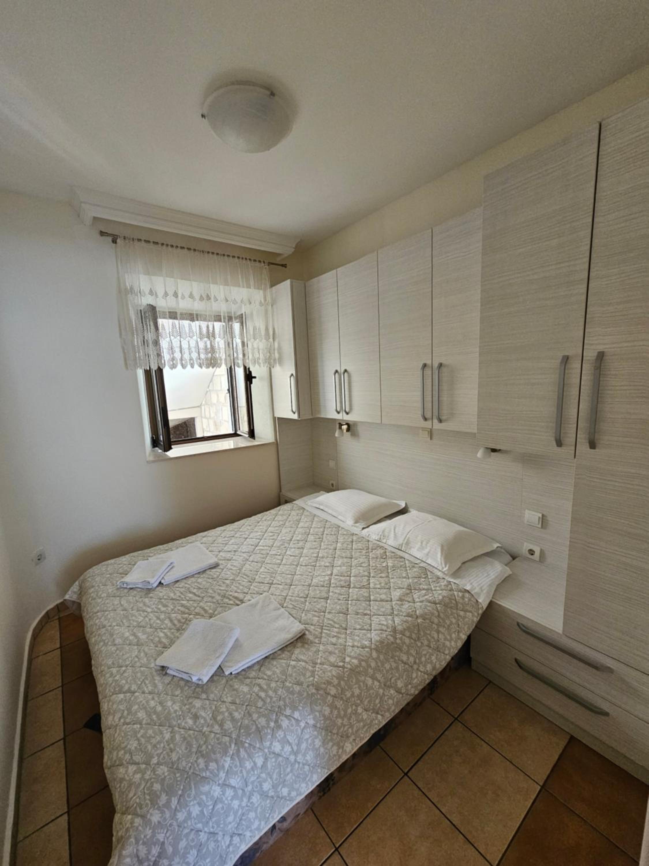 Lanterna Apartments view 5