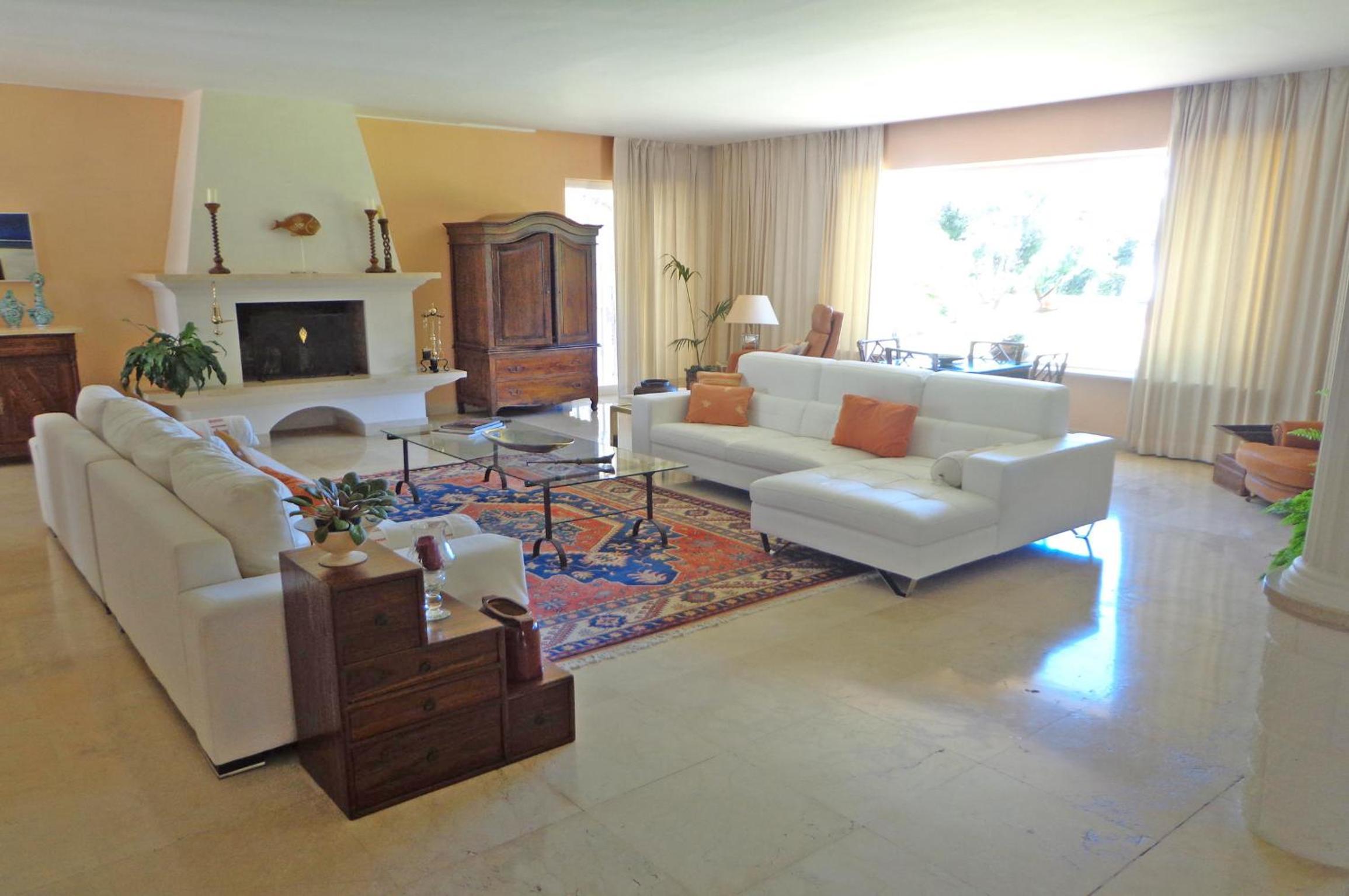 Amazing Beachfront Villa heated pool Marbella