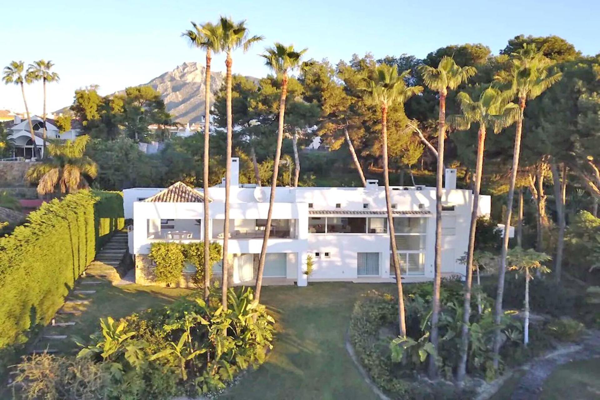 Magnificent recently built villa Pax 12 sea view Golden Mile Marbella view 4