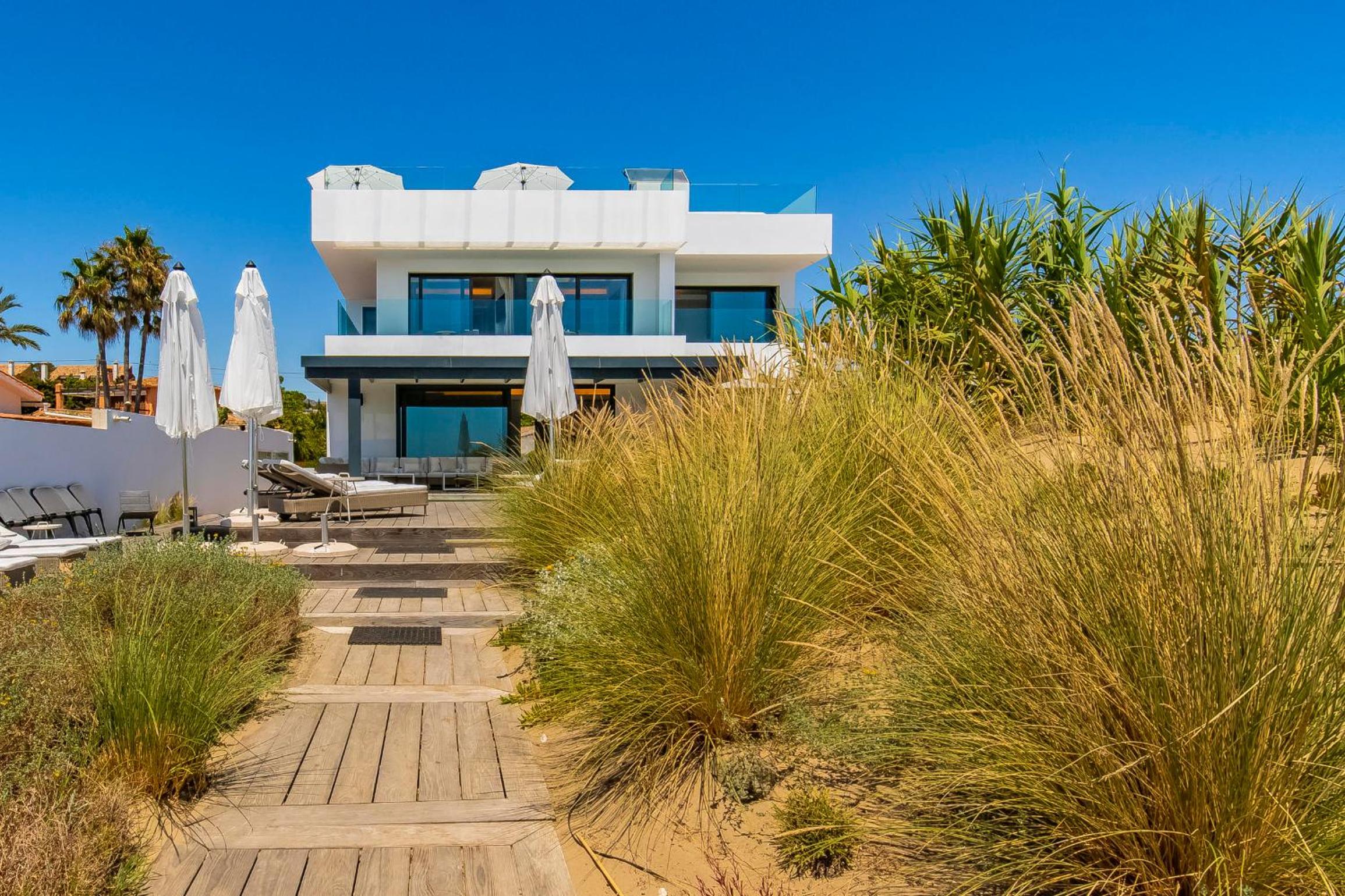 Villa Frontline Beach Costabella - Marbella