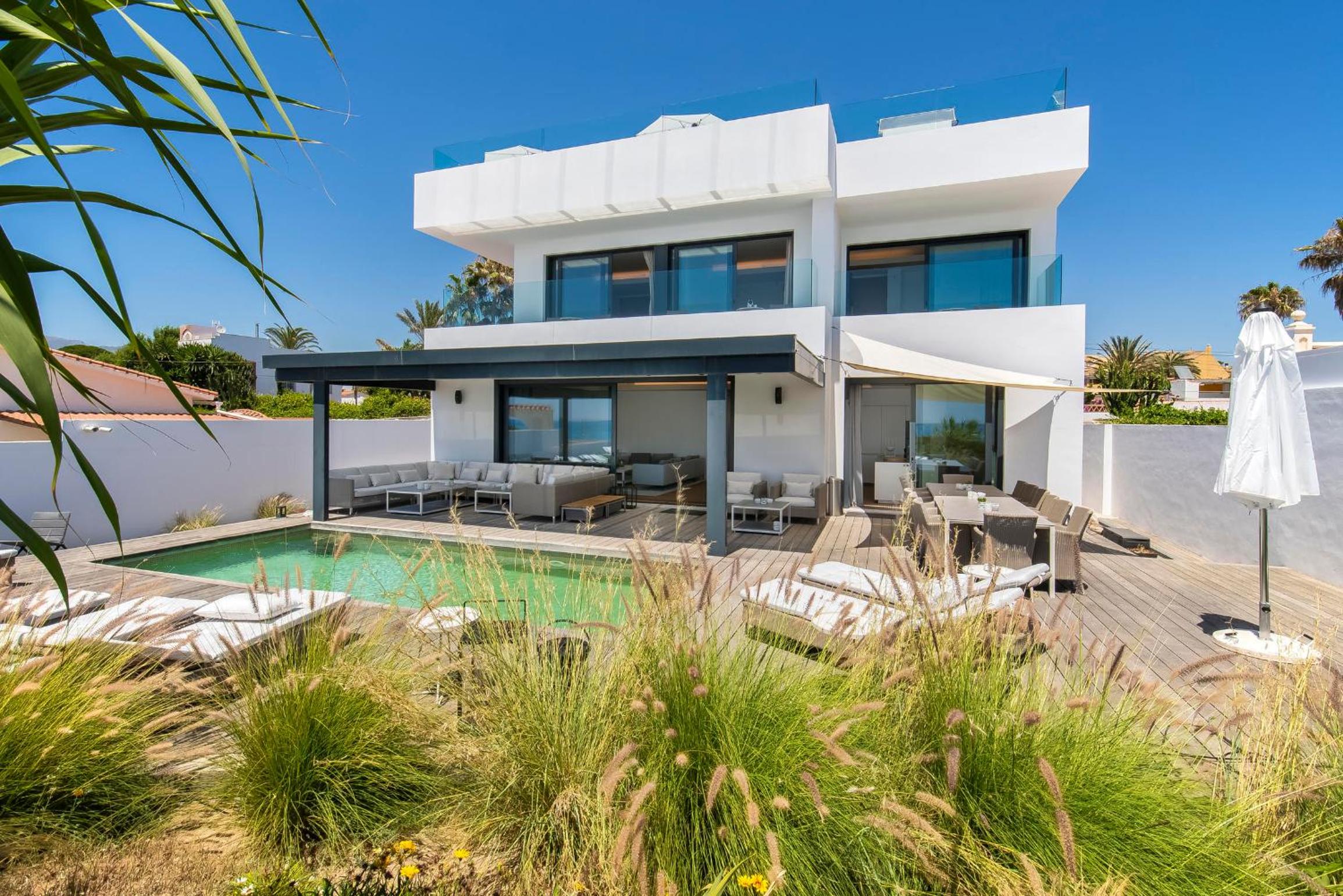 Villa Frontline Beach Costabella - Marbella