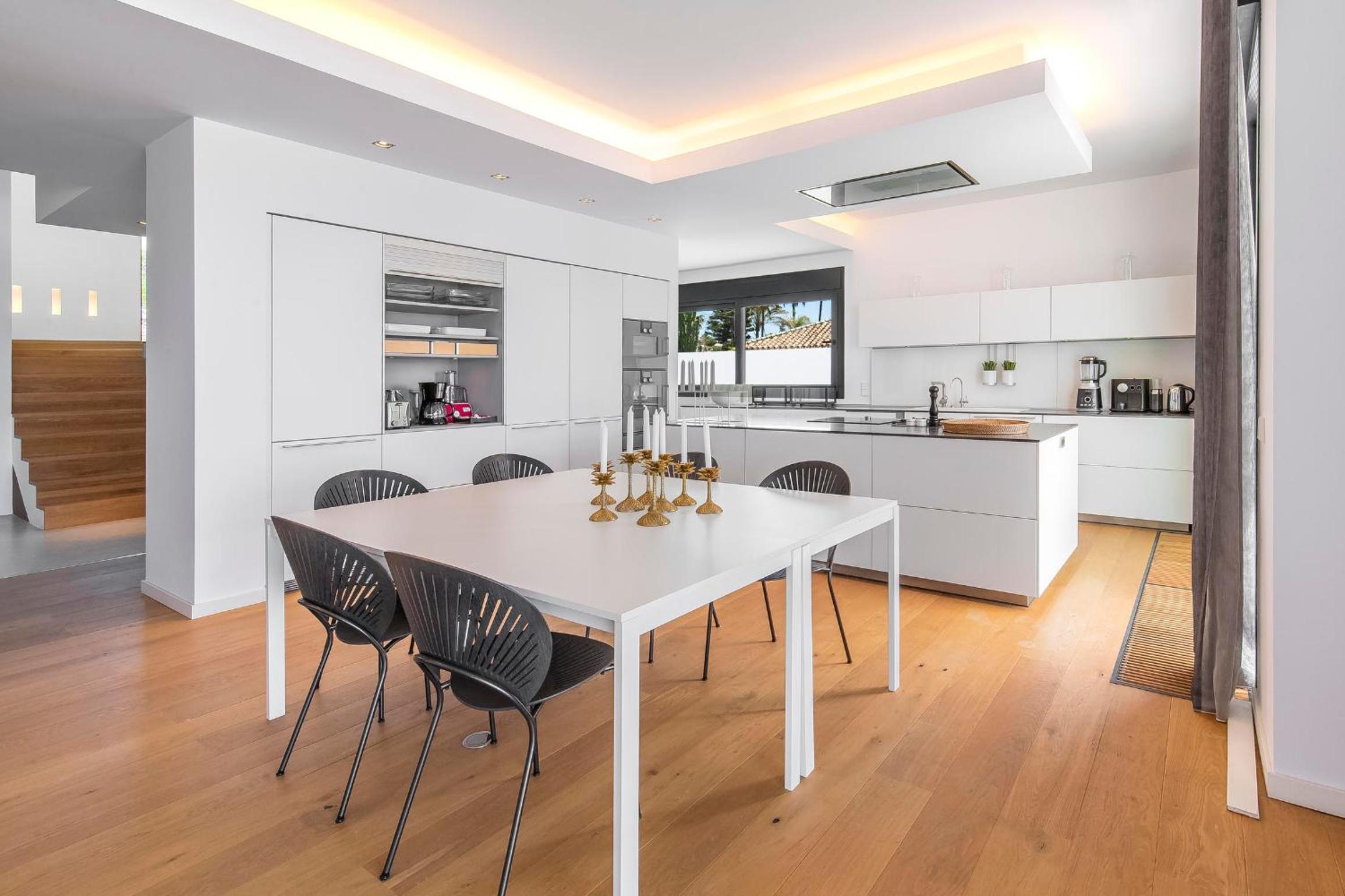 Villa Frontline Beach Costabella - Marbella