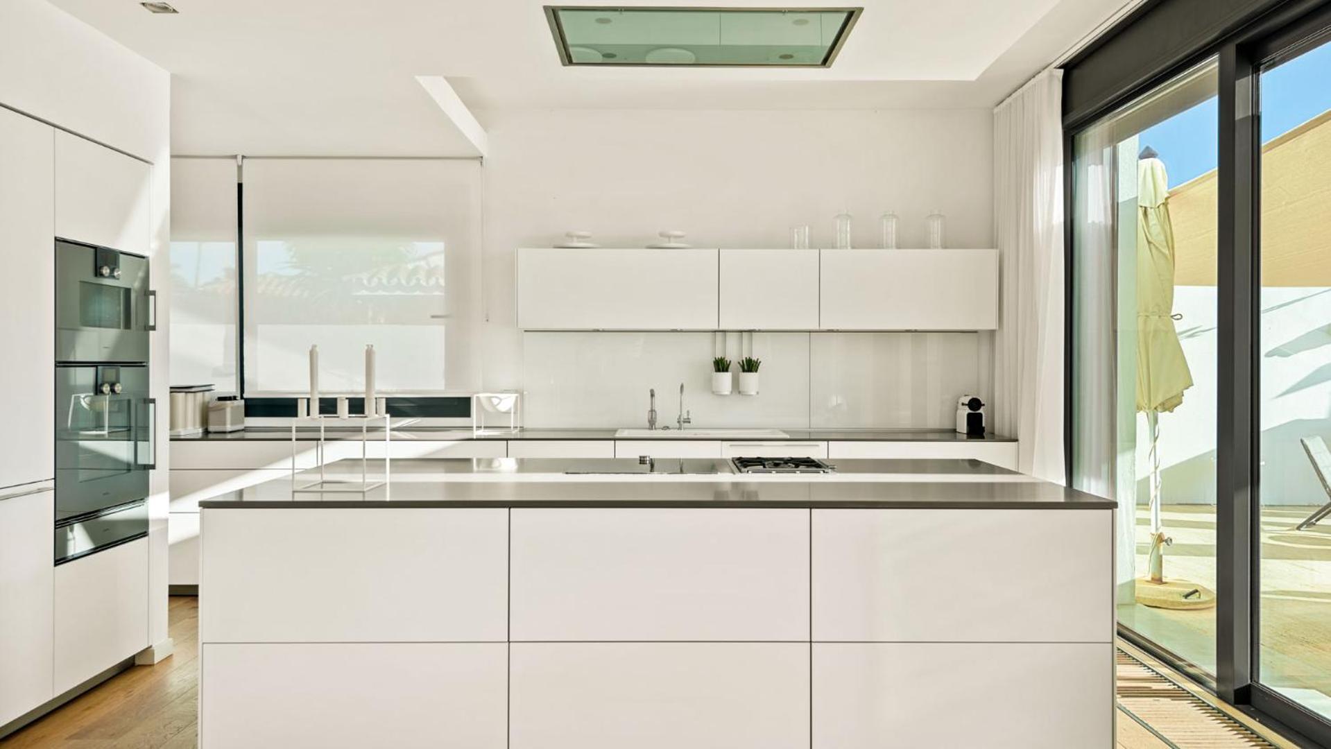 Villa Frontline Beach Costabella - Marbella