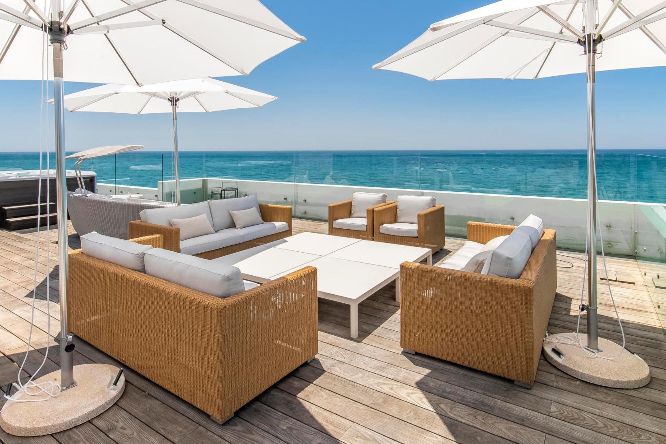Villa Frontline Beach Costabella - Marbella