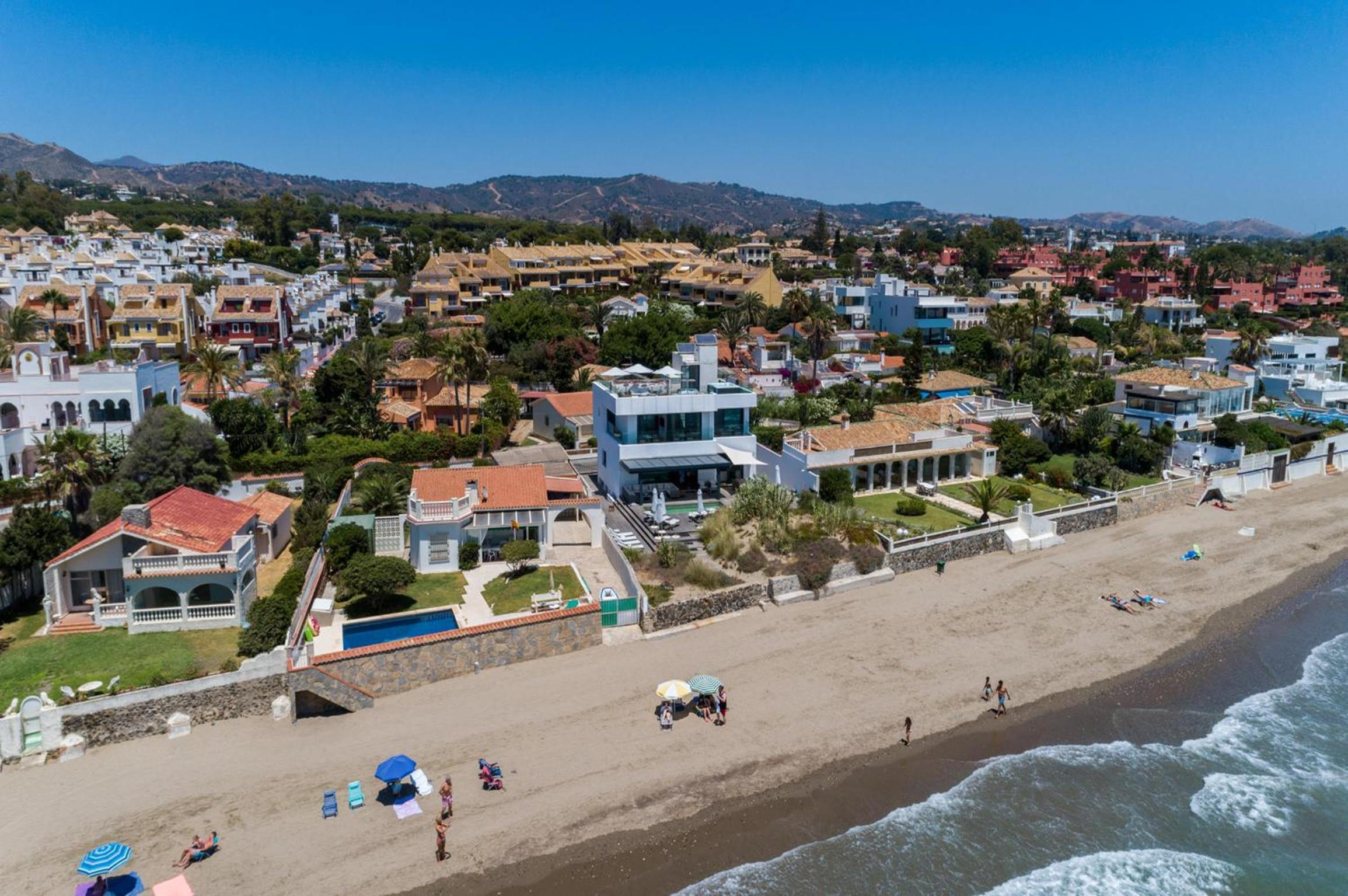 Villa Frontline Beach Costabella - Marbella