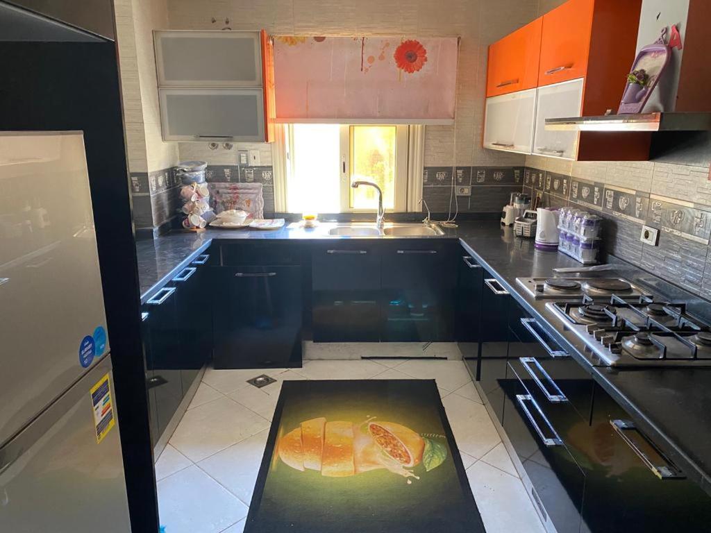 Luxury apartment in front of the AUC