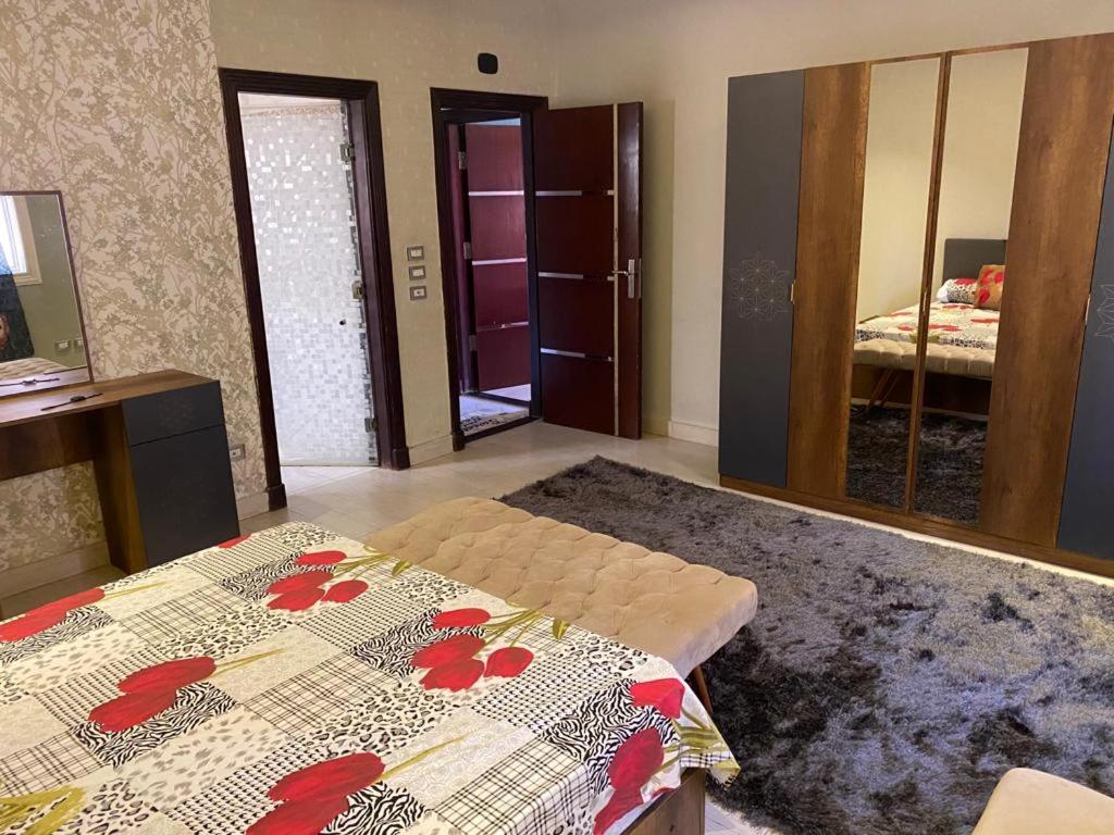 Luxury apartment in front of the AUC