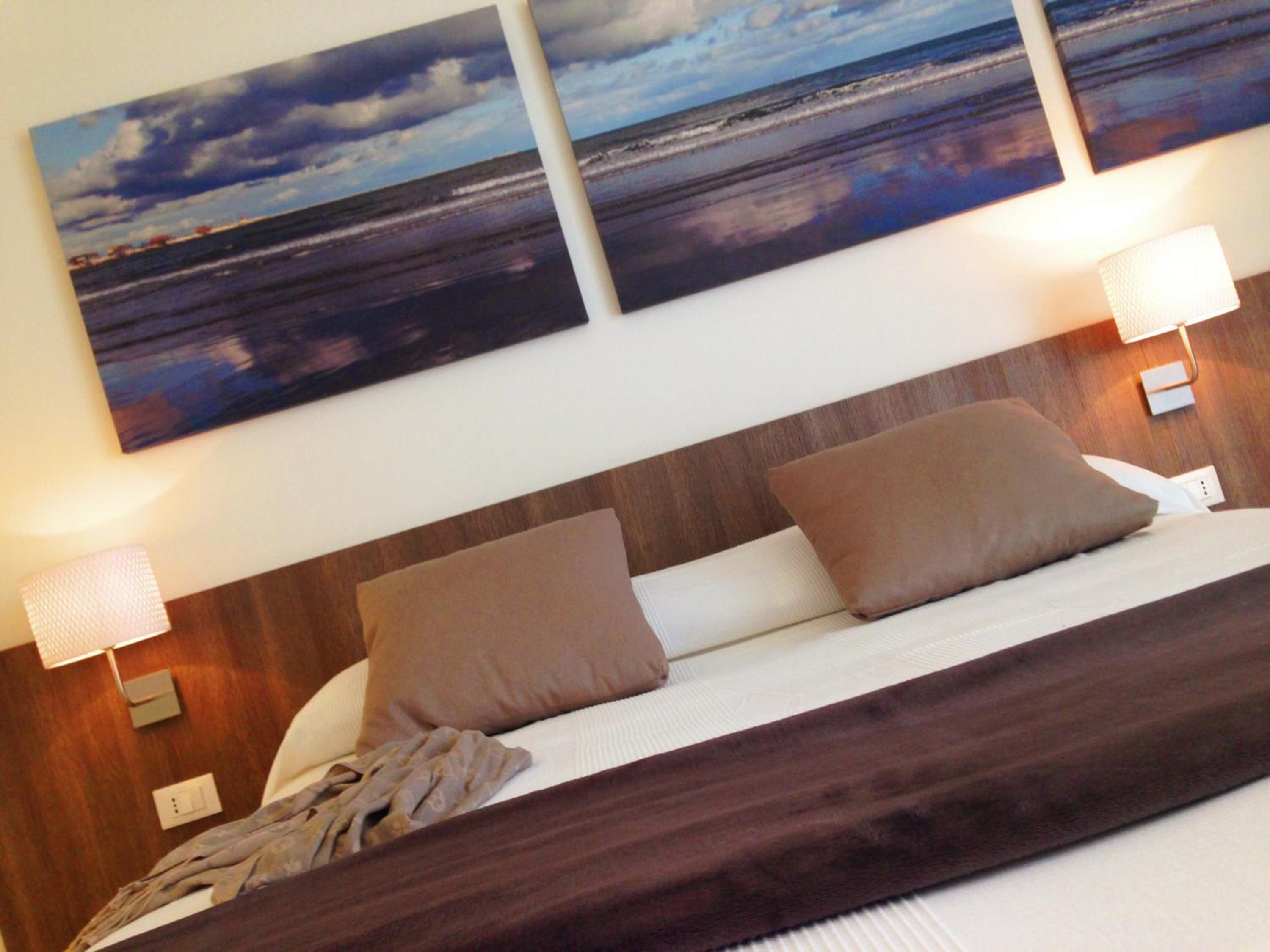 Residenza Roma Marina view 3