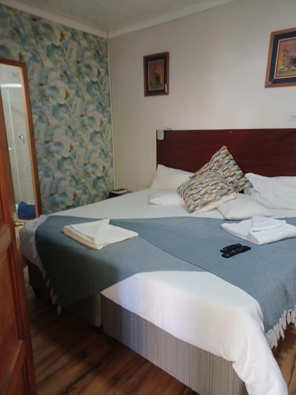 21 On Coetzee Guest House