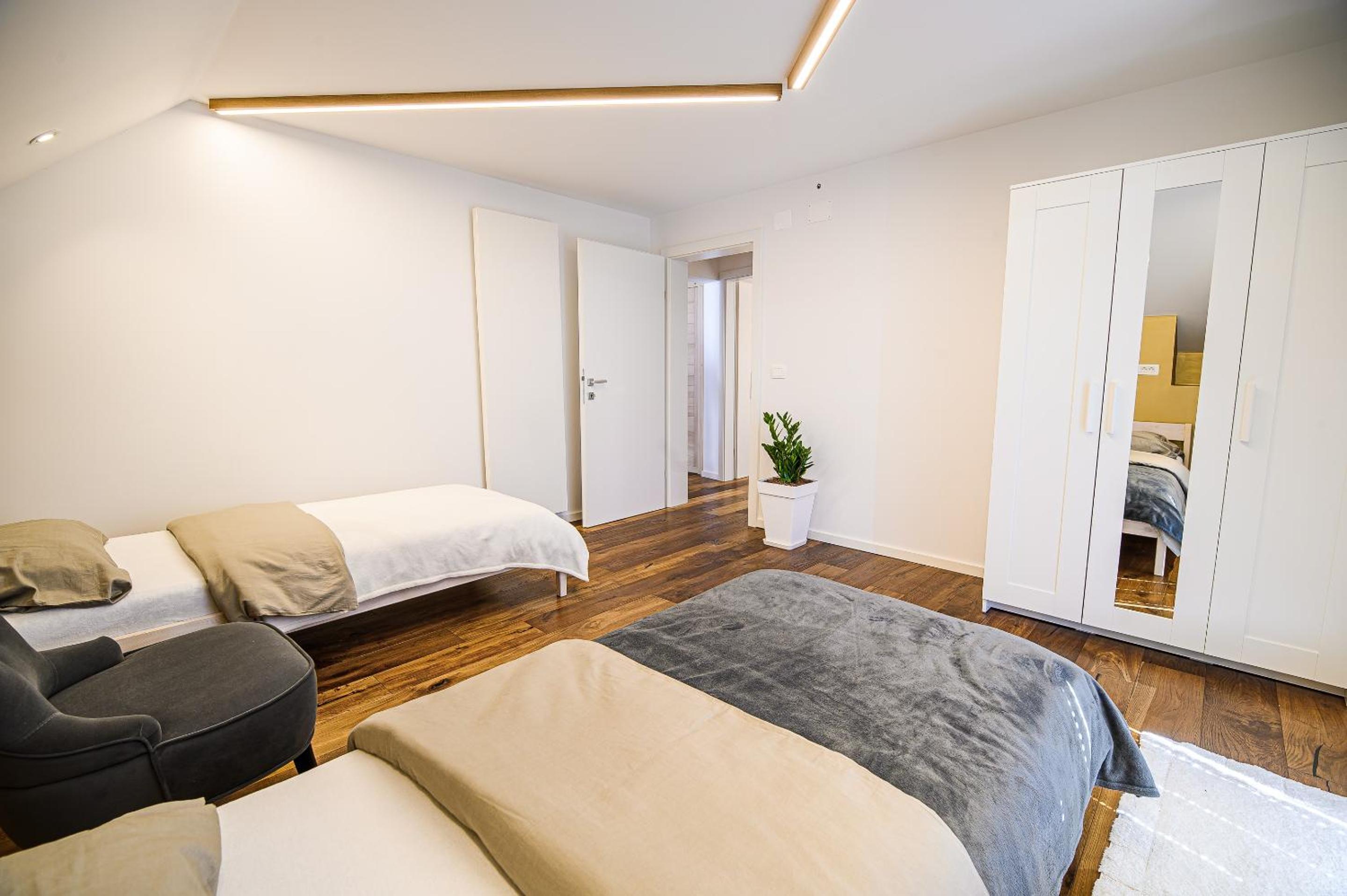 Mountain View Apartment with Sauna view 3