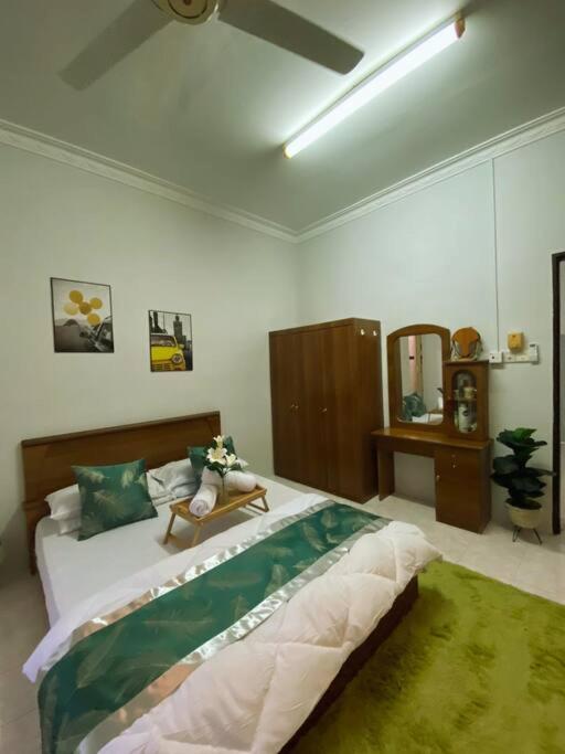Batu Pahat Hill & City View Homestay photo 7