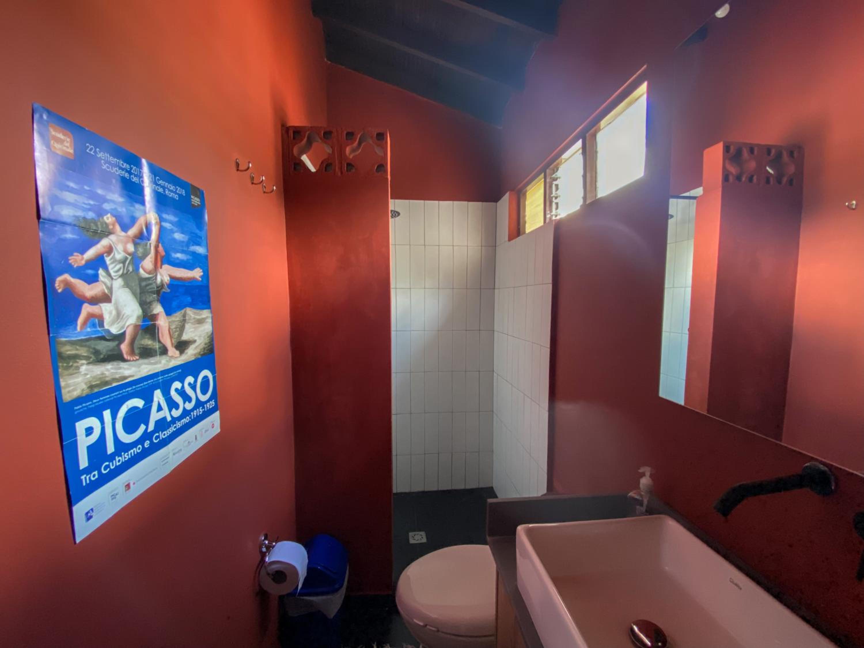 Oasis en el corazón de Medellin, Laureles