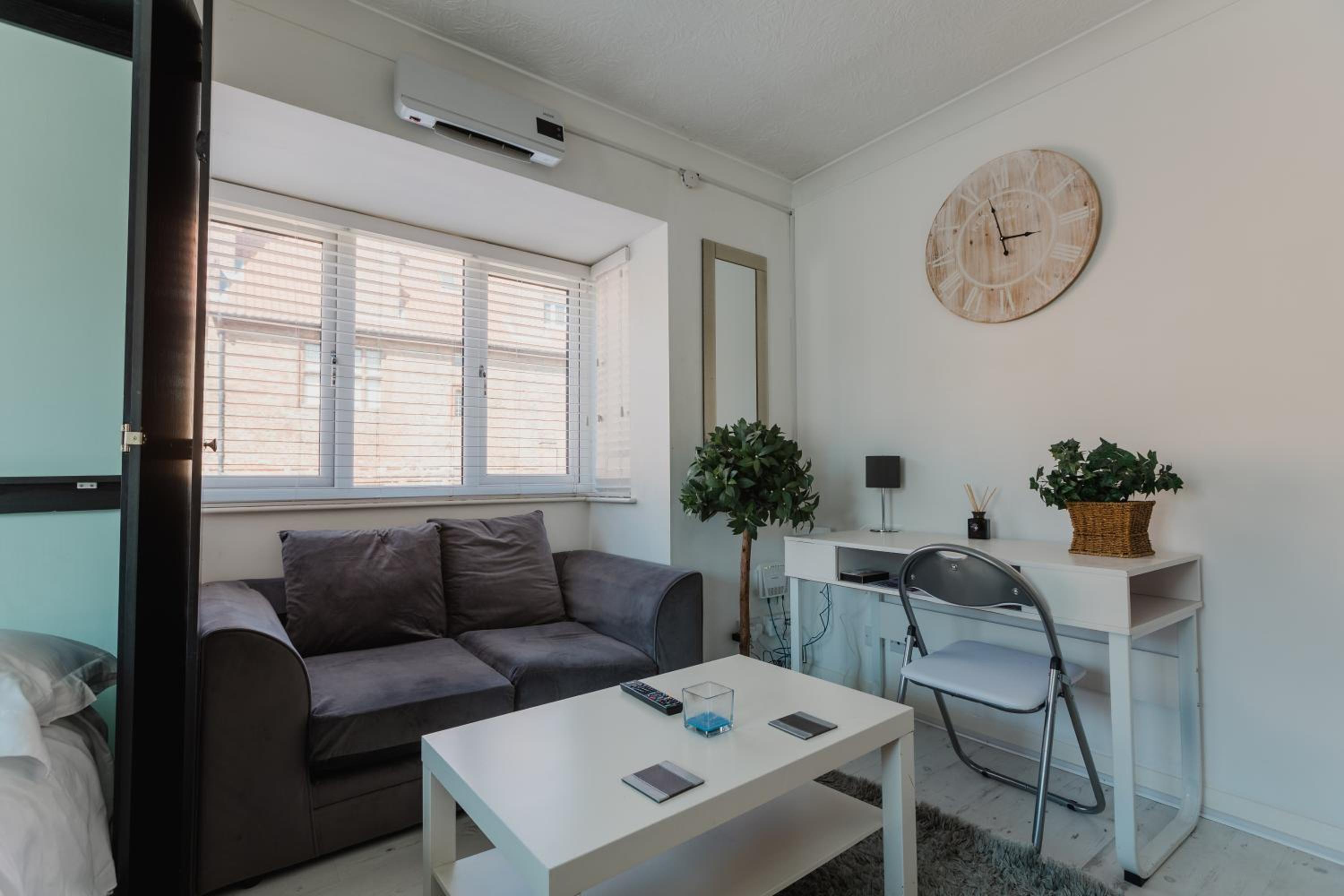 Hullidays - Trinity Studio Apt. view 4