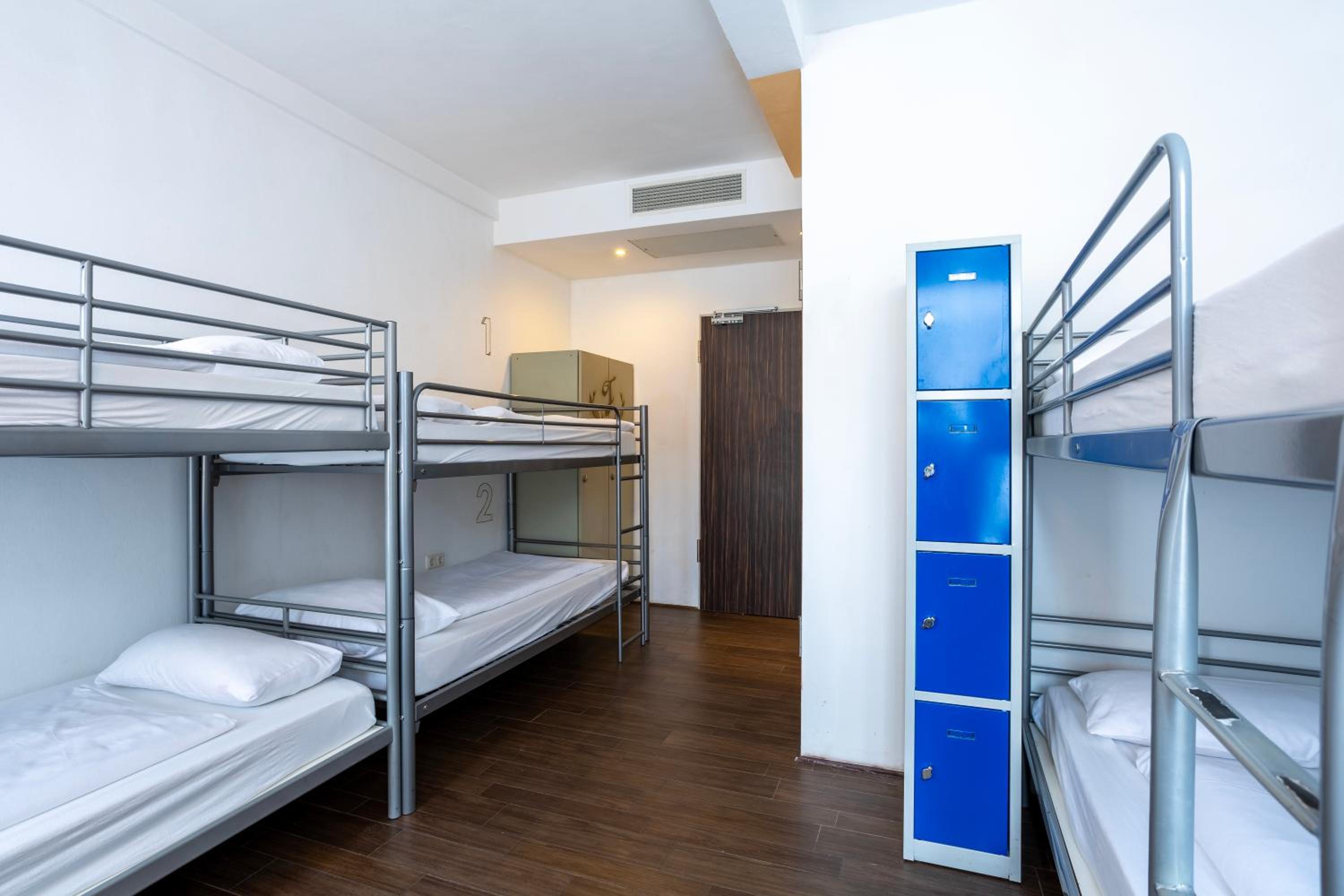 Munich Vacations - Jaeger s Munich (Hotel/Hostel) - Property Image 17