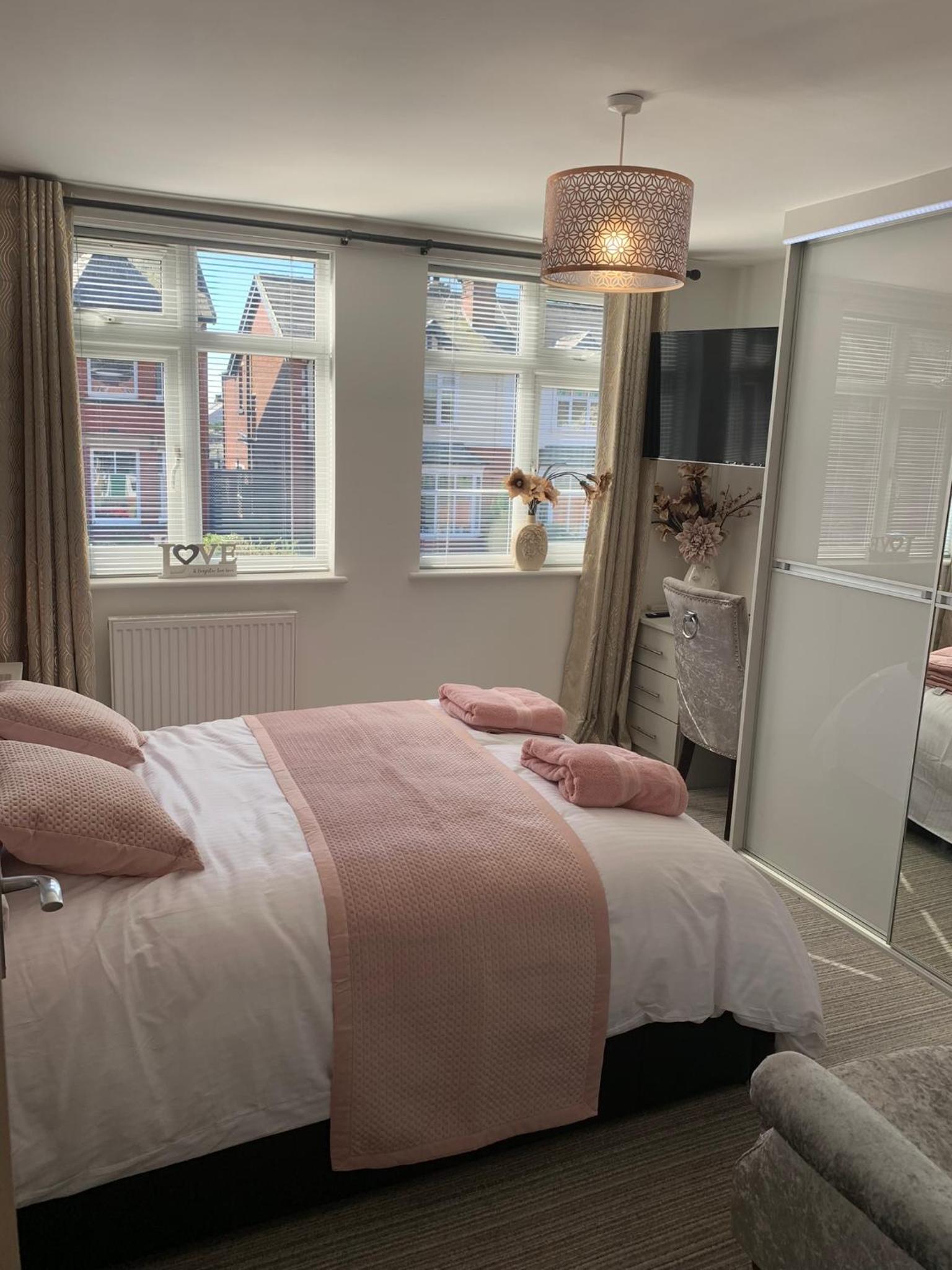 Kensington Luxury Apartment on Gated Development in Leafy edge of Chorley Town Centre view 3