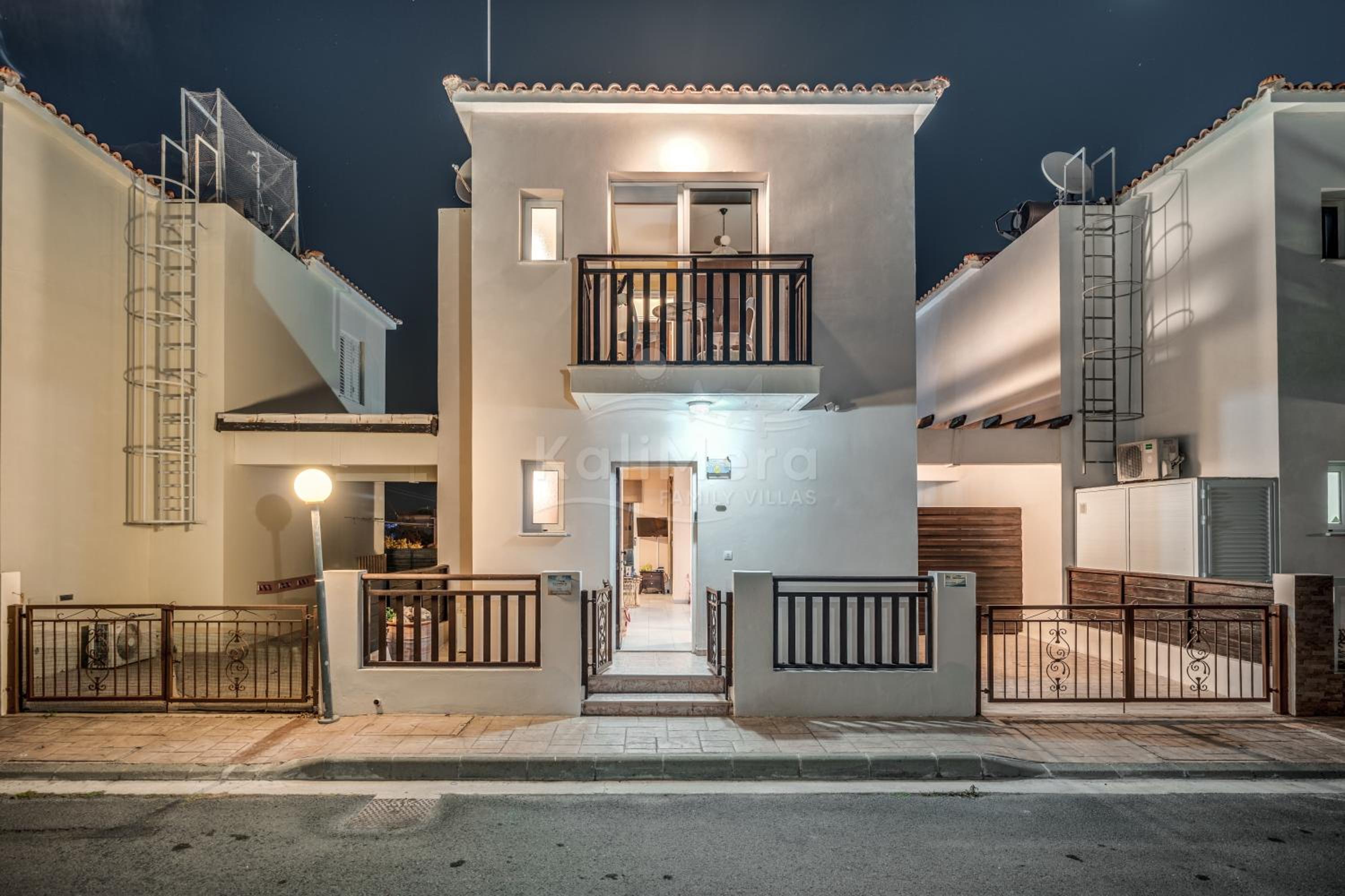Villa Sunrise Pernera