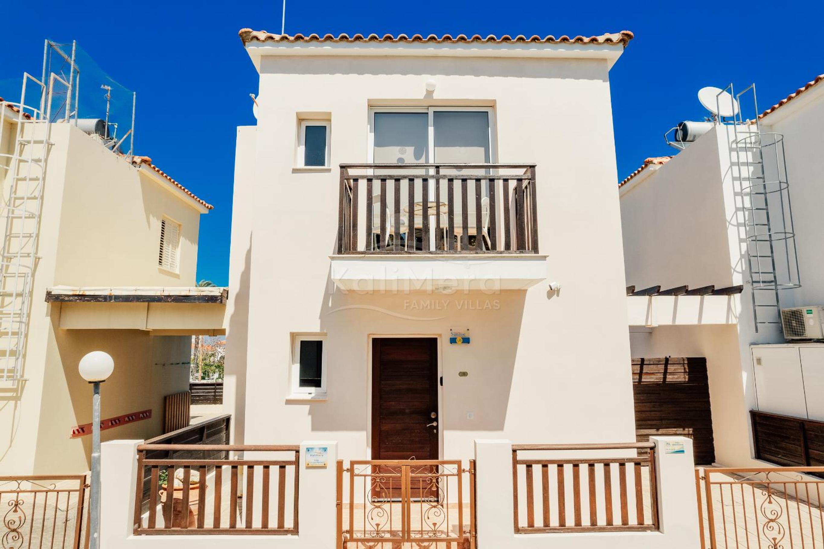 Villa Sunrise Pernera