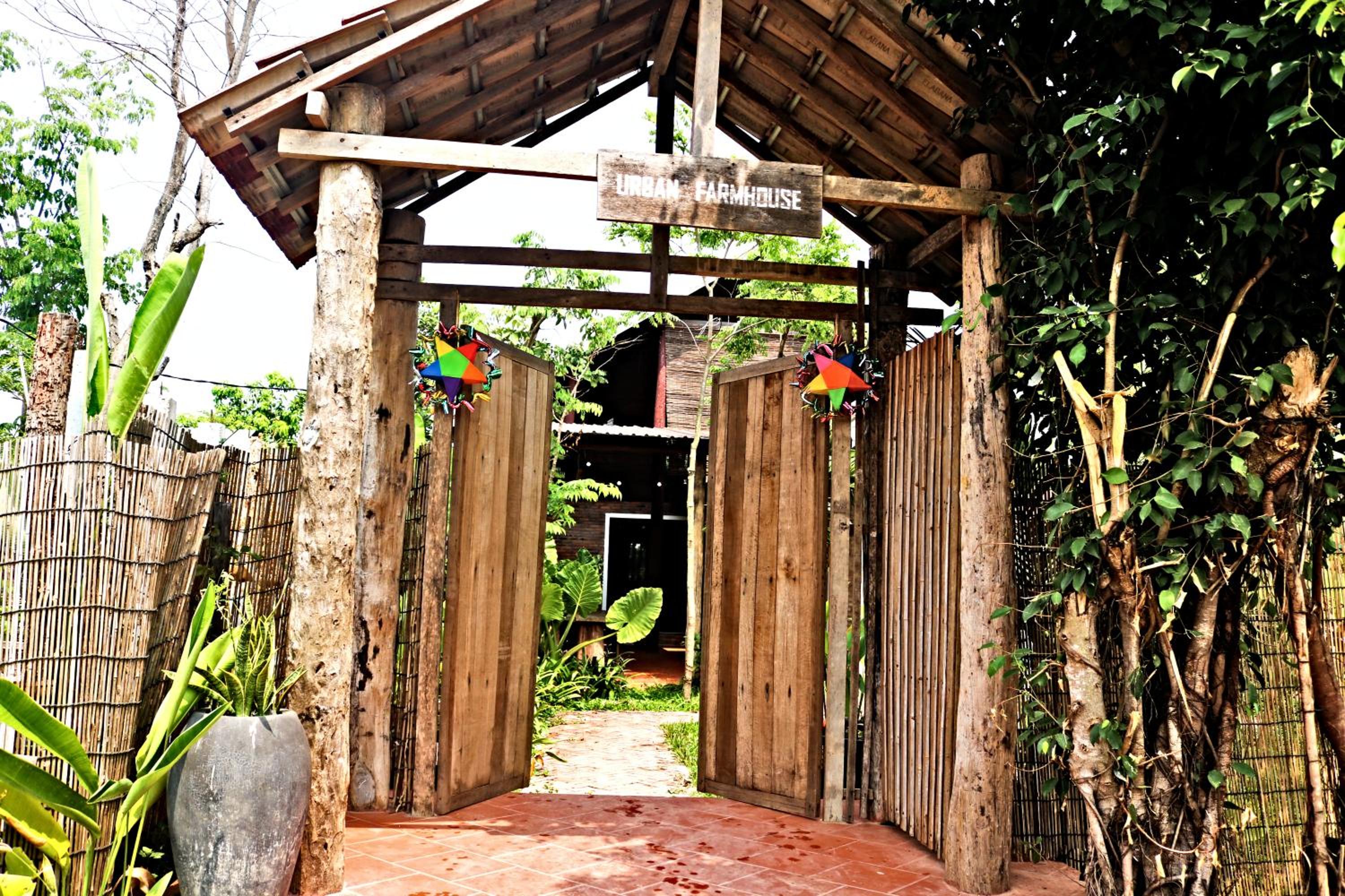 Urban Farmhouse