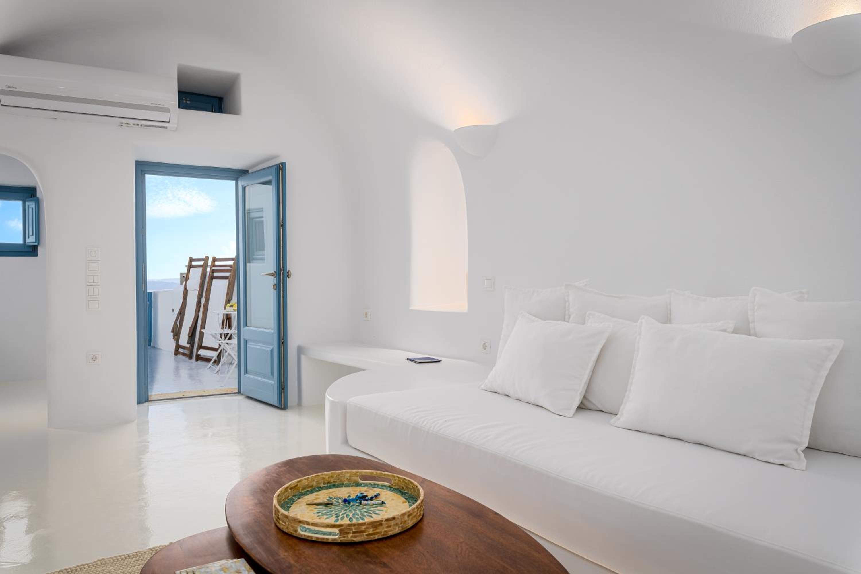 Aristos Life Luxury Cave Villas