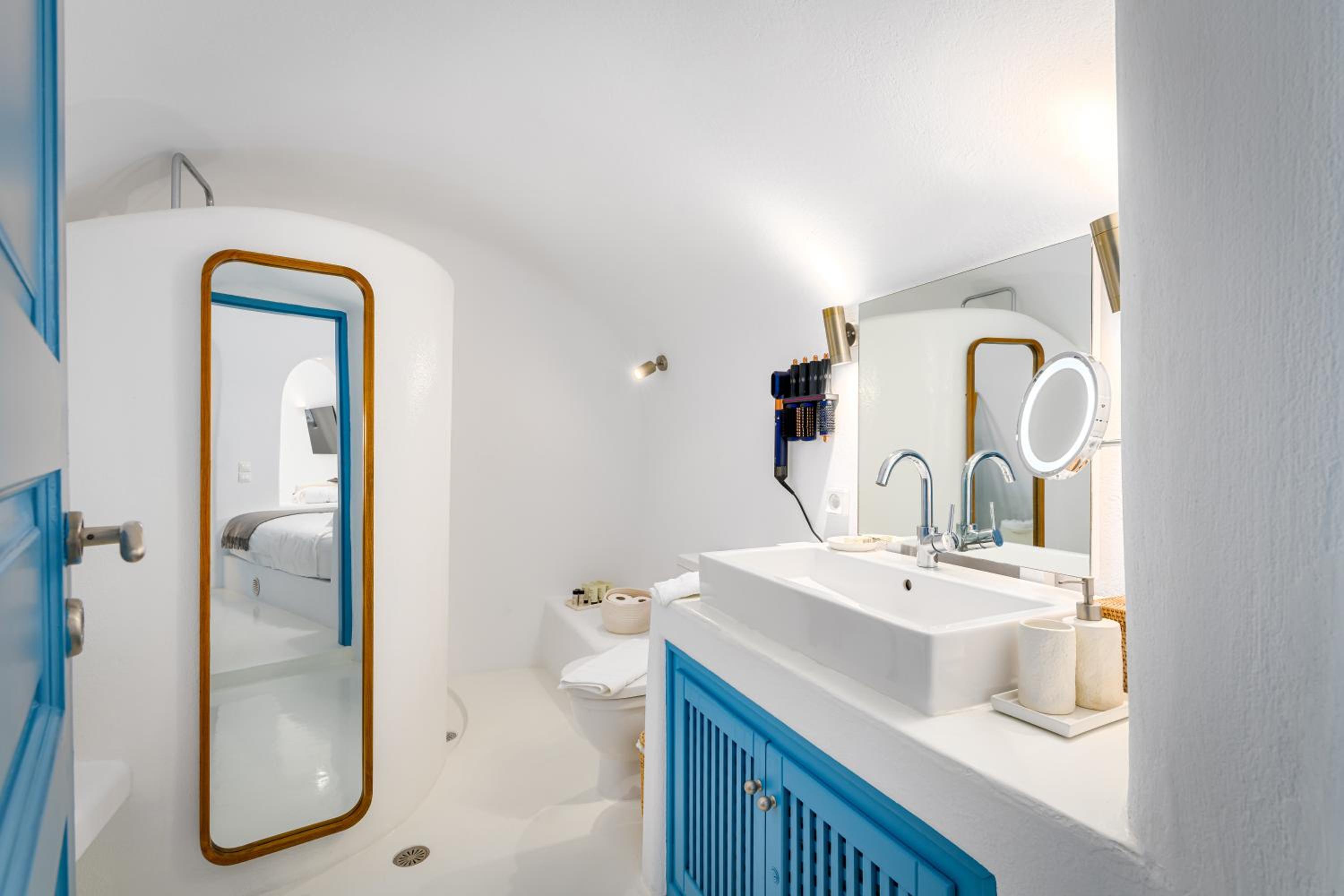 Aristos Life Luxury Cave Villas
