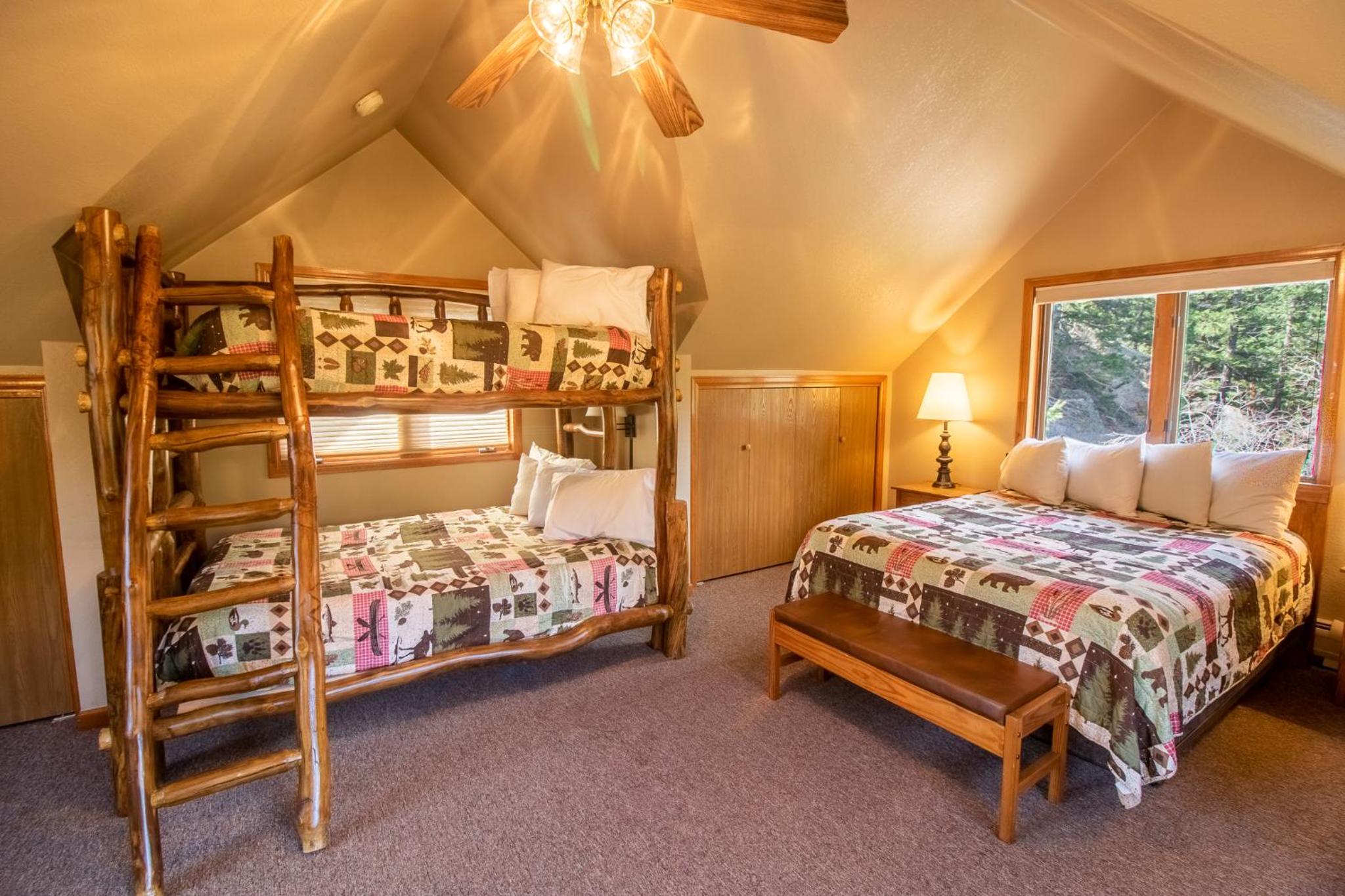 Castle Mountain Lodge