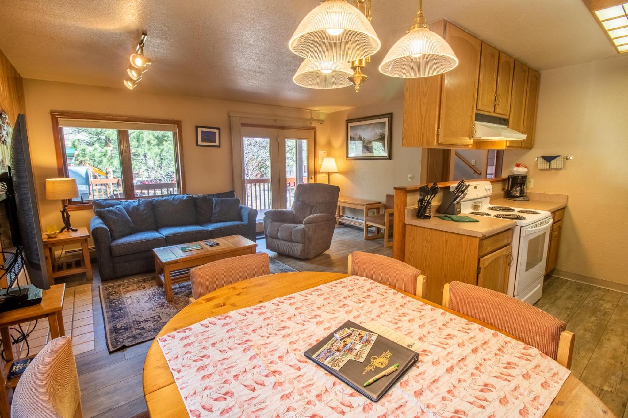 Castle Mountain Lodge