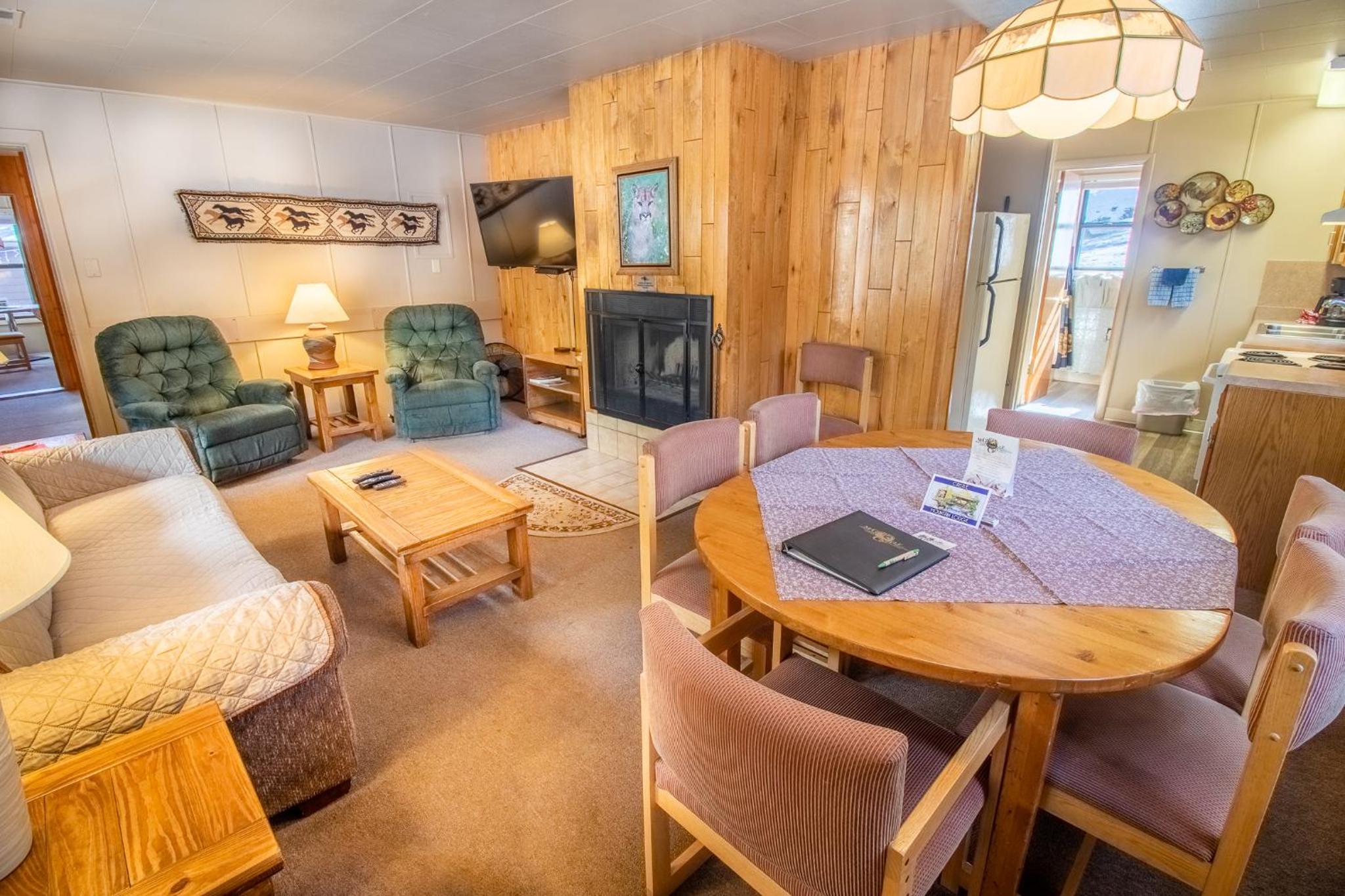 Castle Mountain Lodge