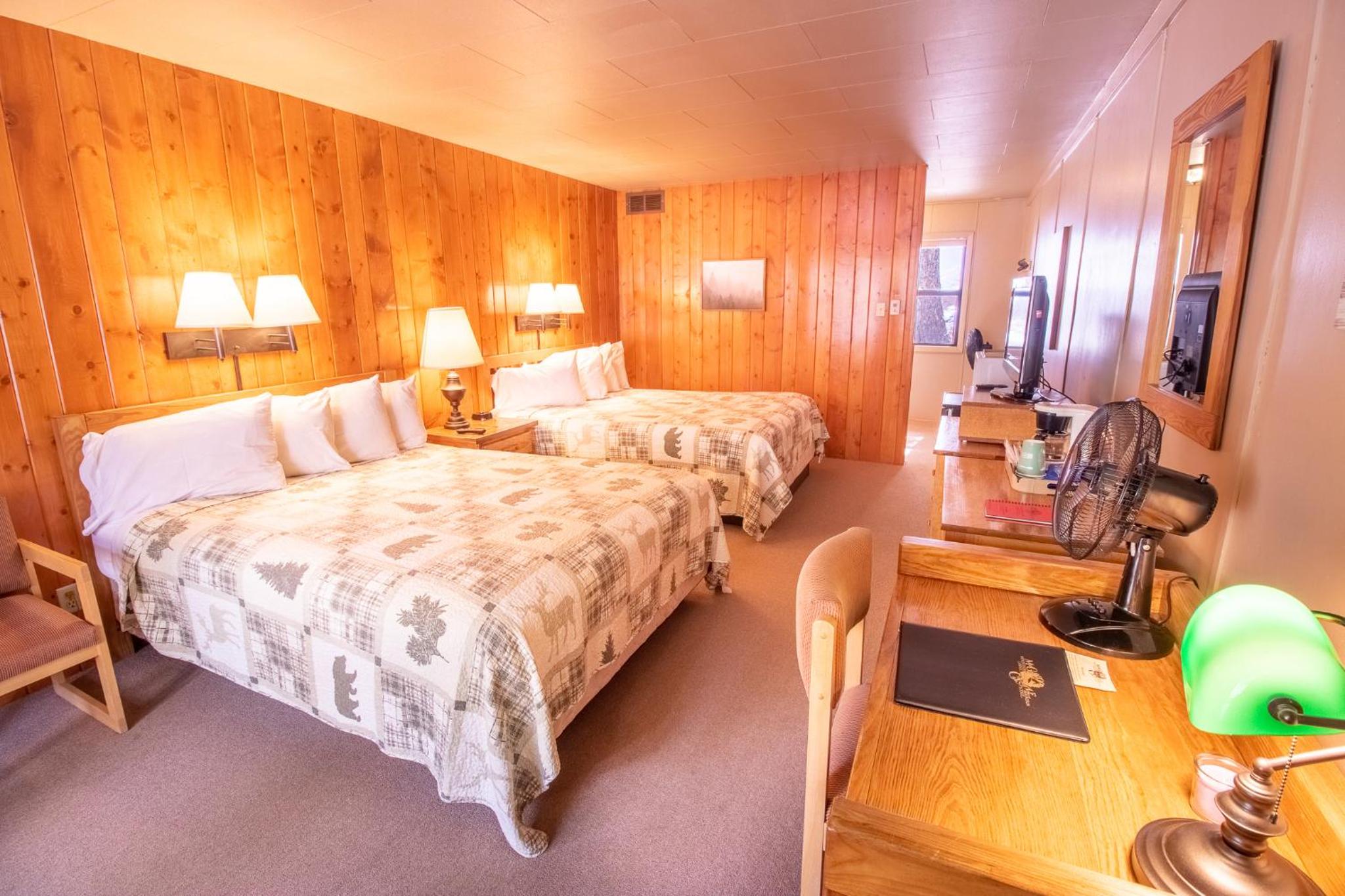 Castle Mountain Lodge