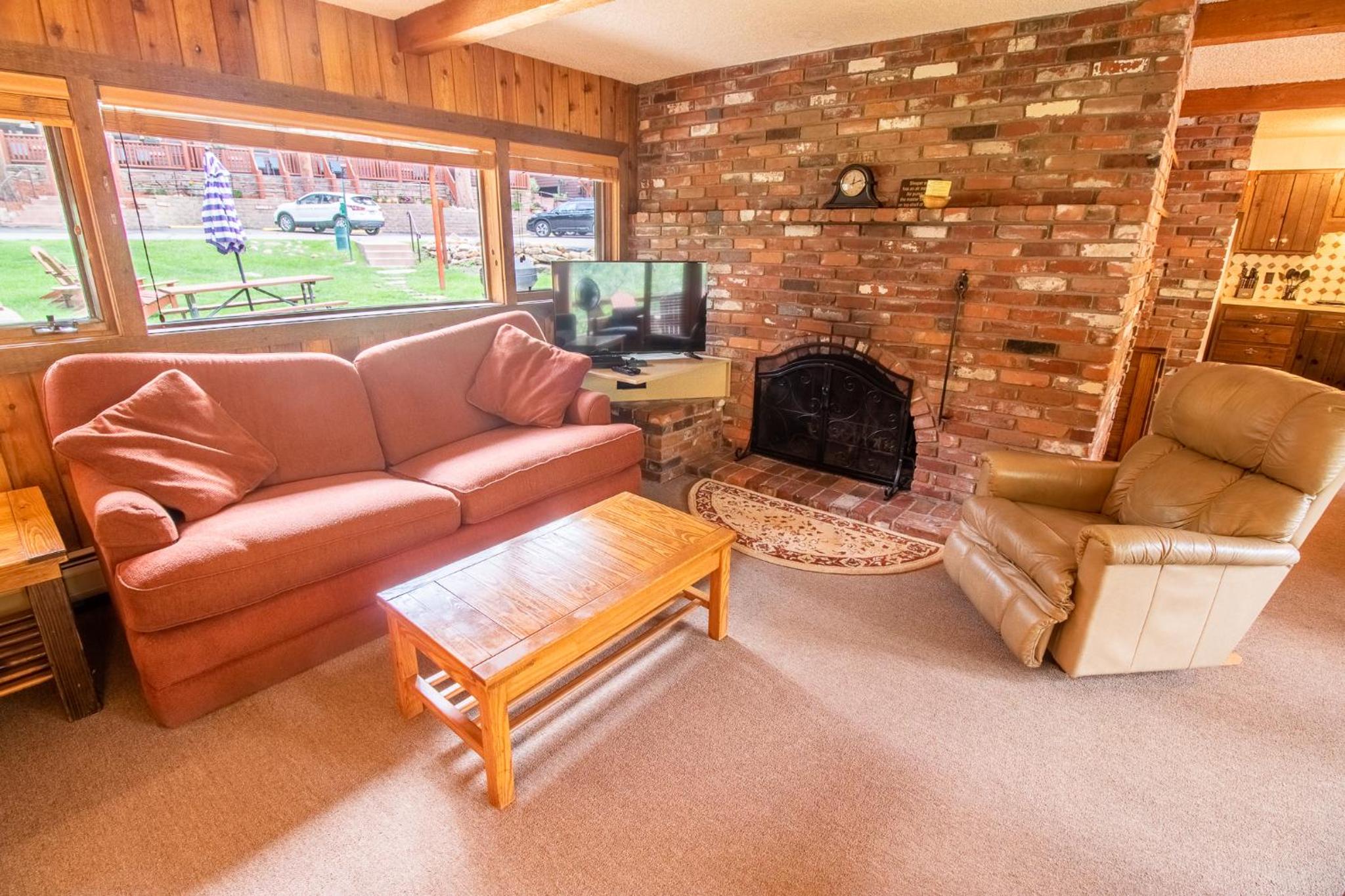 Castle Mountain Lodge