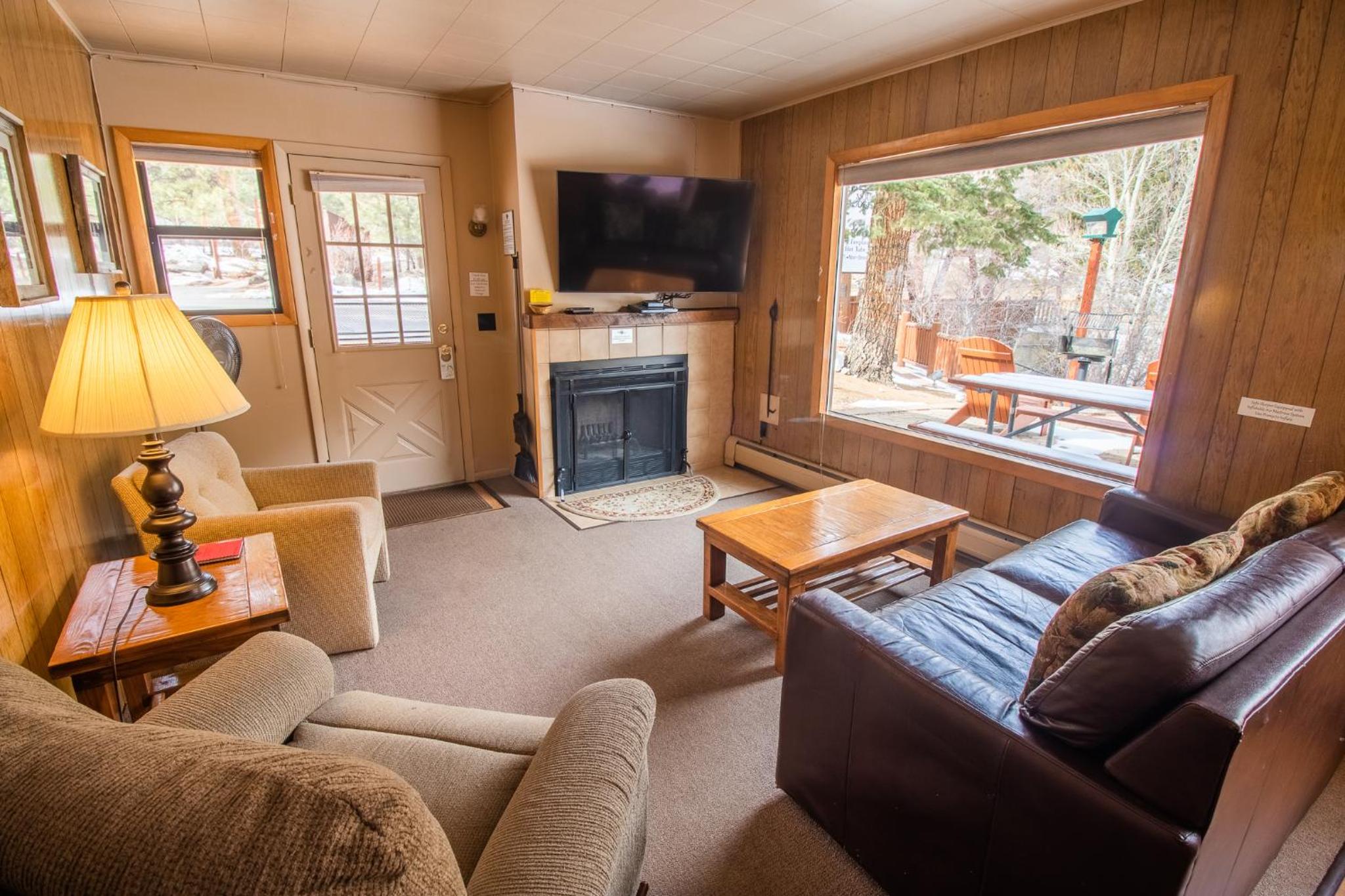 Castle Mountain Lodge