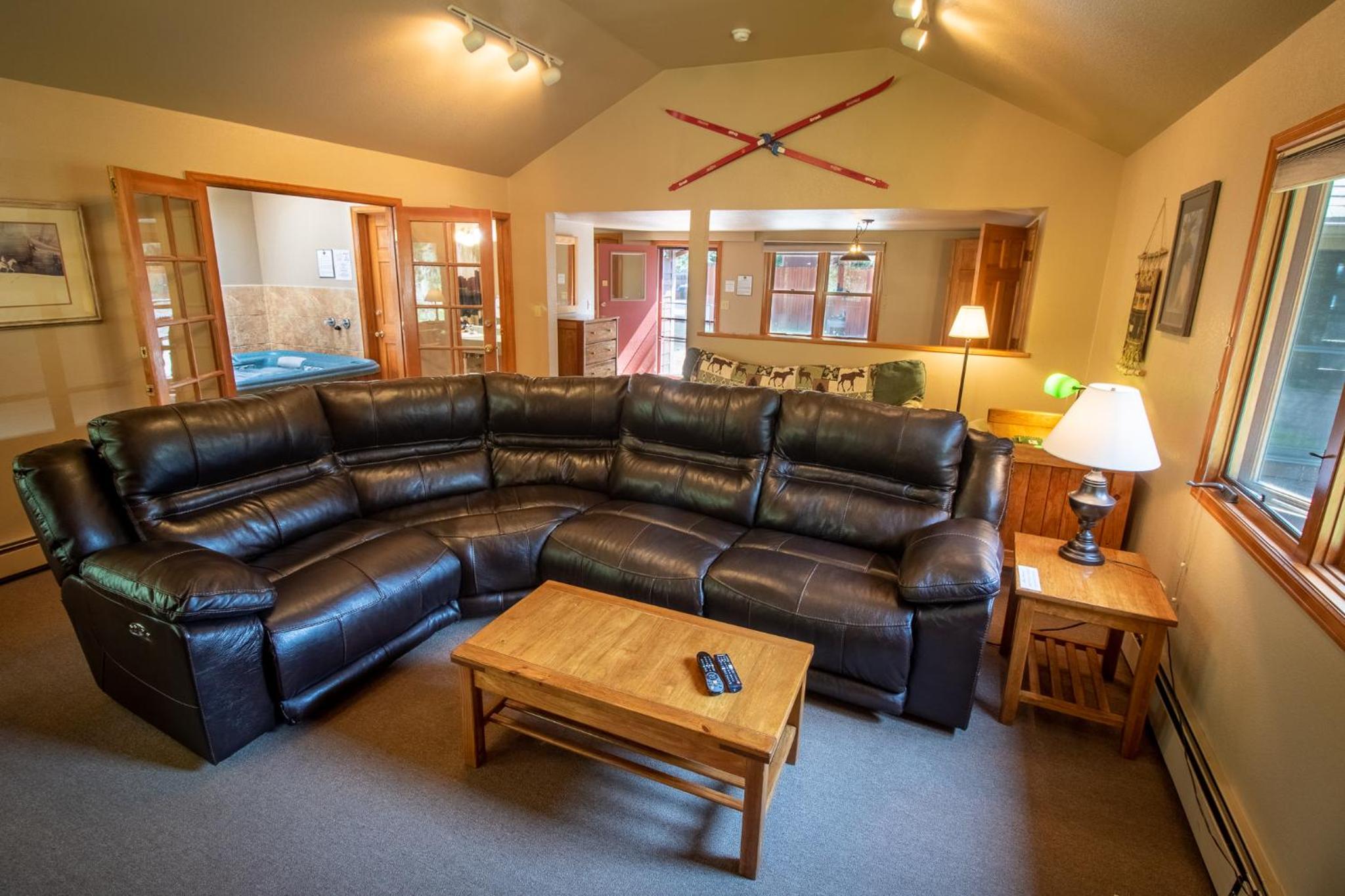 Castle Mountain Lodge