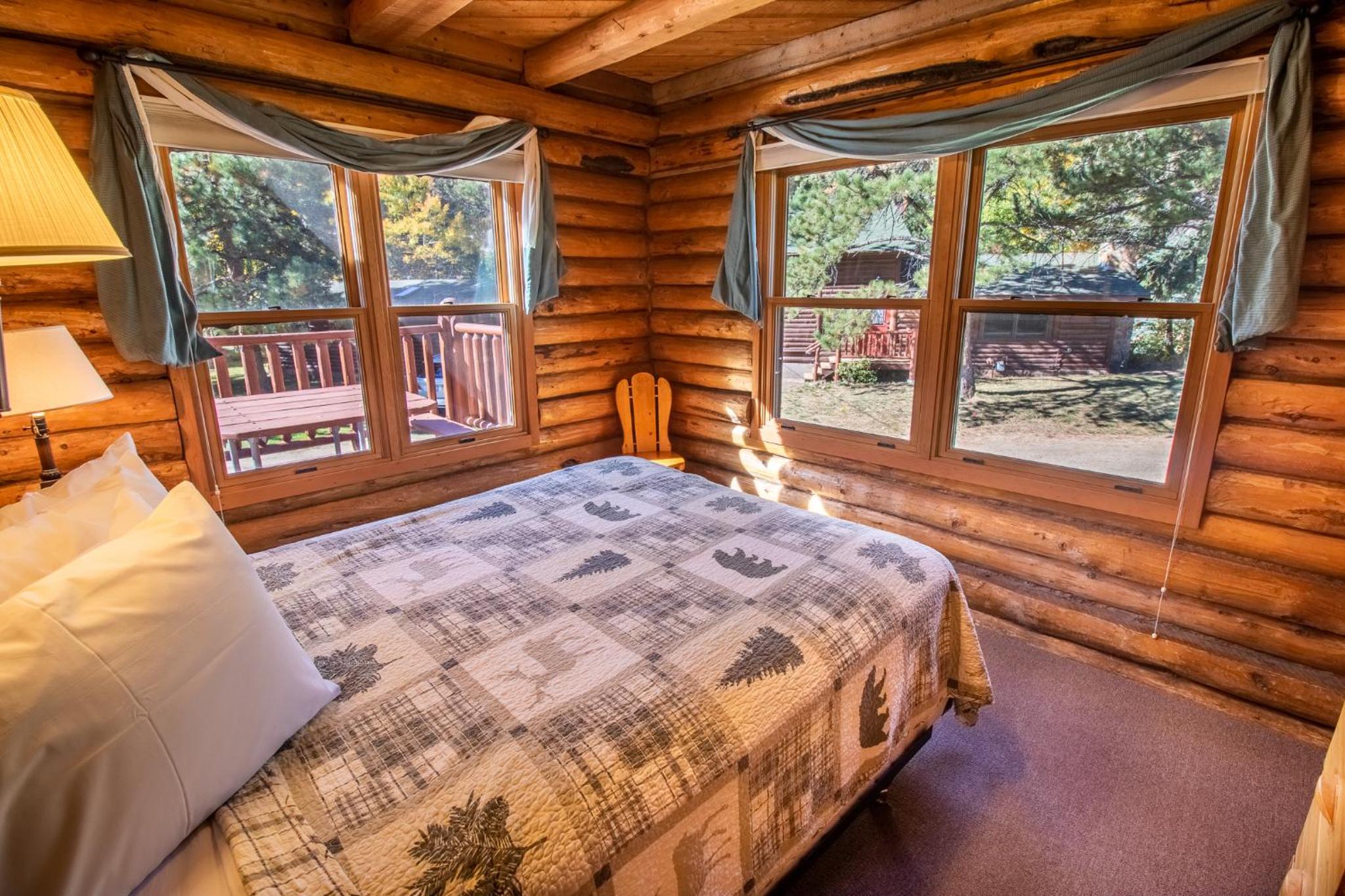 Castle Mountain Lodge