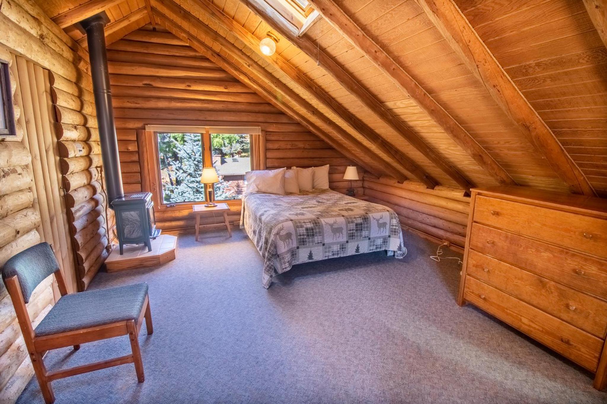 Castle Mountain Lodge