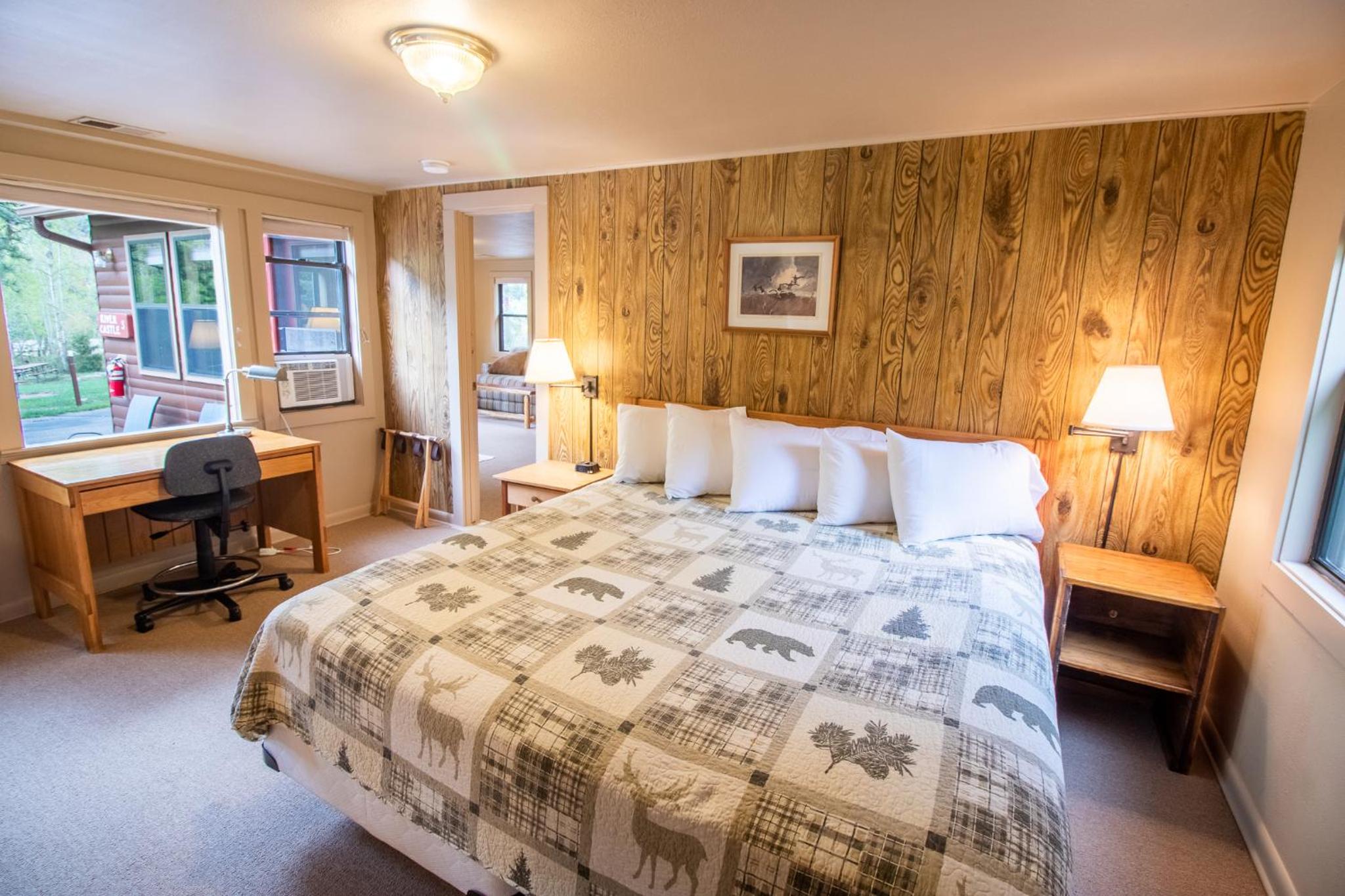 Castle Mountain Lodge