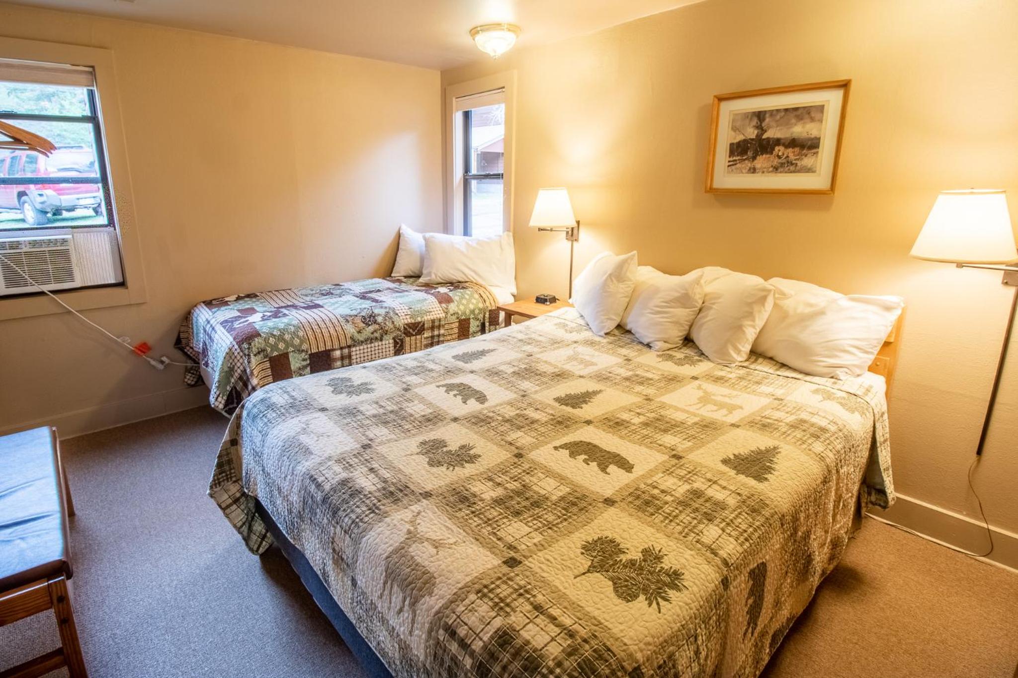 Castle Mountain Lodge