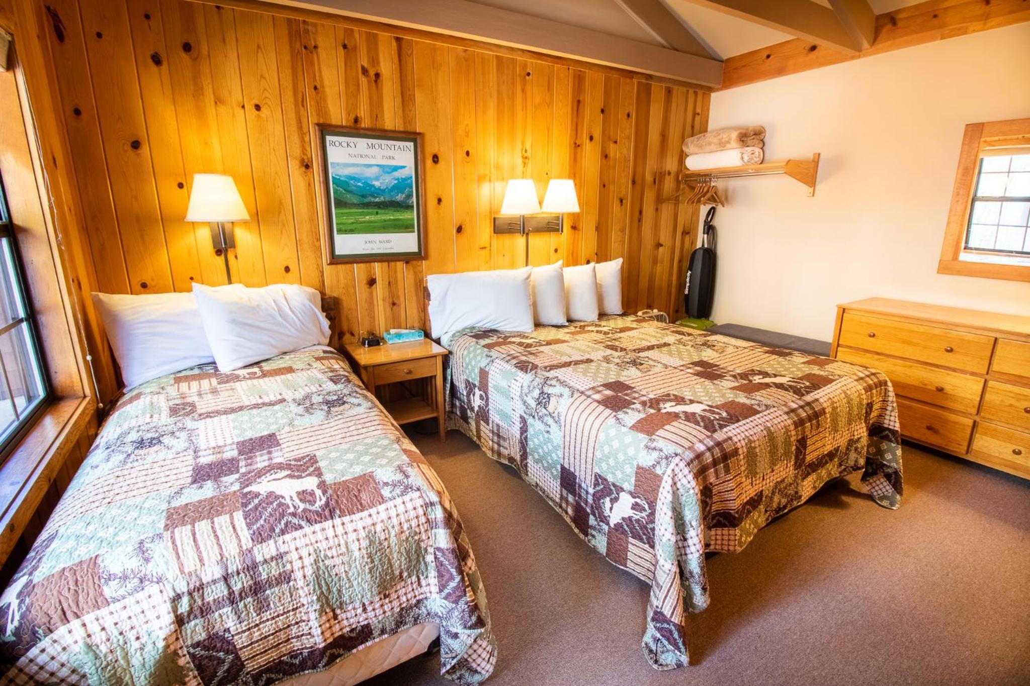 Castle Mountain Lodge