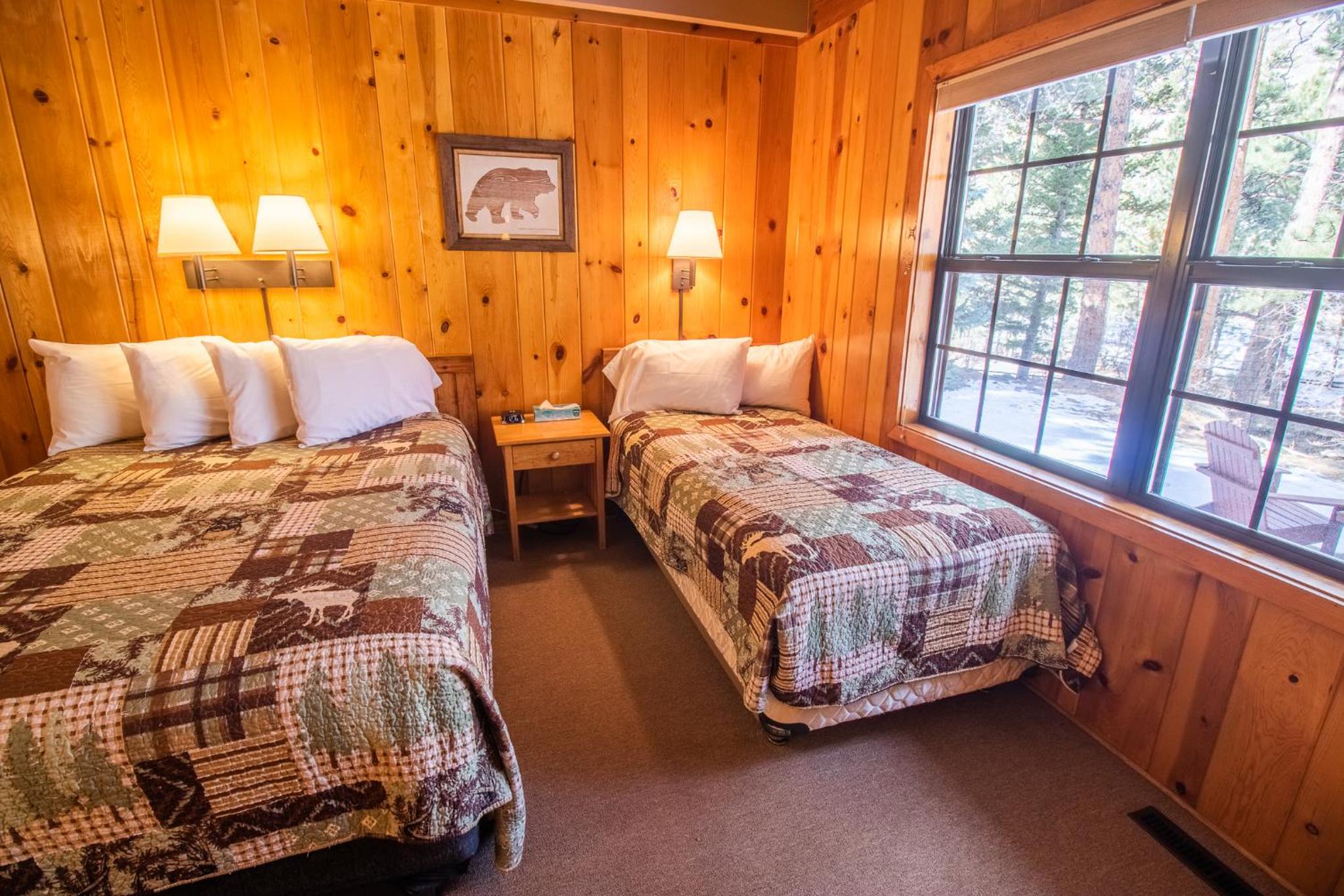 Castle Mountain Lodge