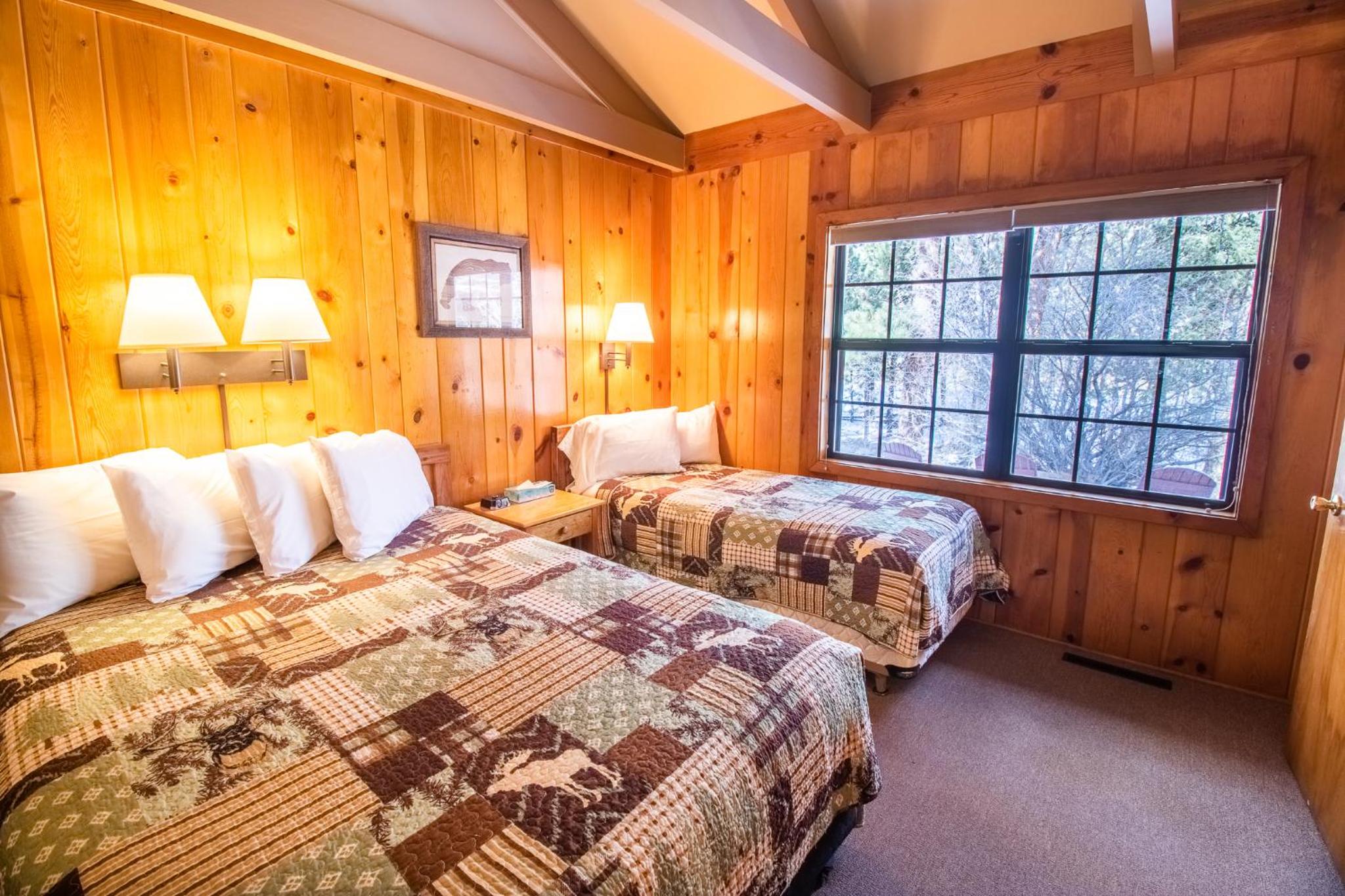 Castle Mountain Lodge
