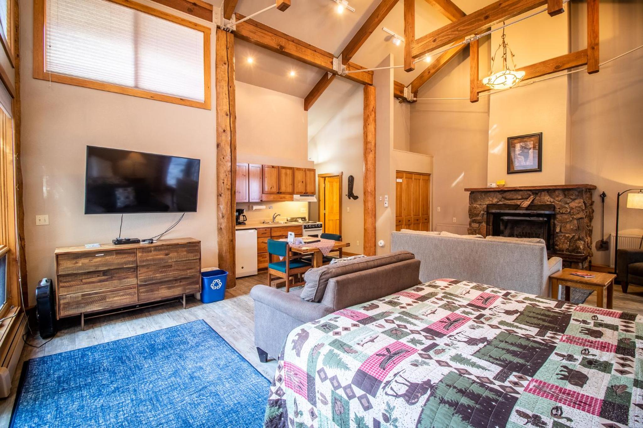 Castle Mountain Lodge