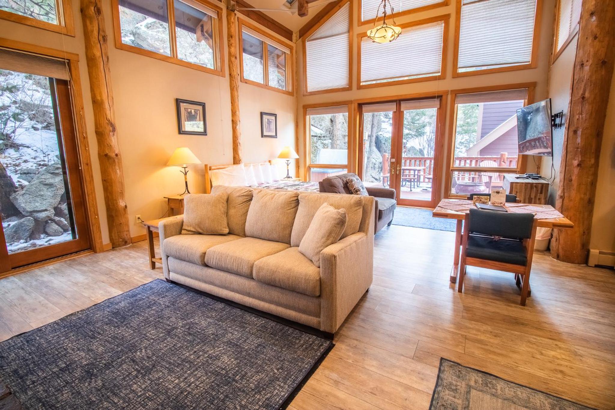 Castle Mountain Lodge