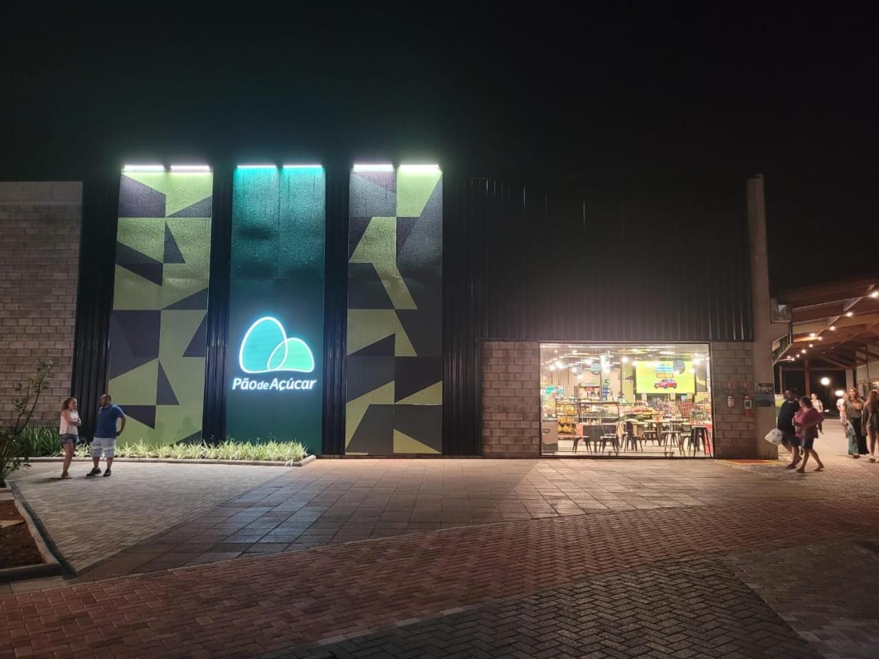 Agito e Sossego na Rua mais Charmosa de Ubatuba pelo GOOGLE view 3
